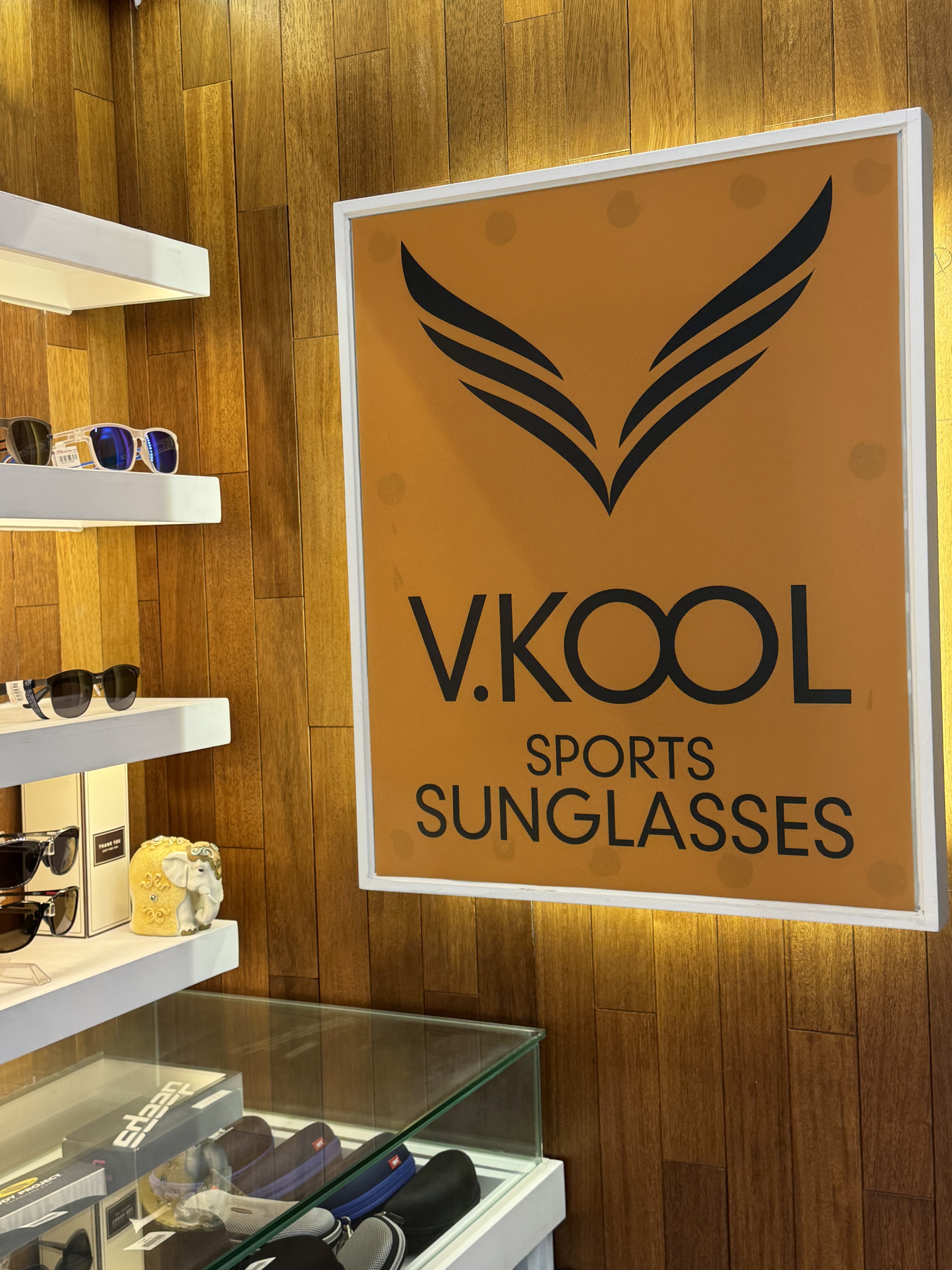 지니스 안경 렌즈나인 창원1호점 대표 이미지