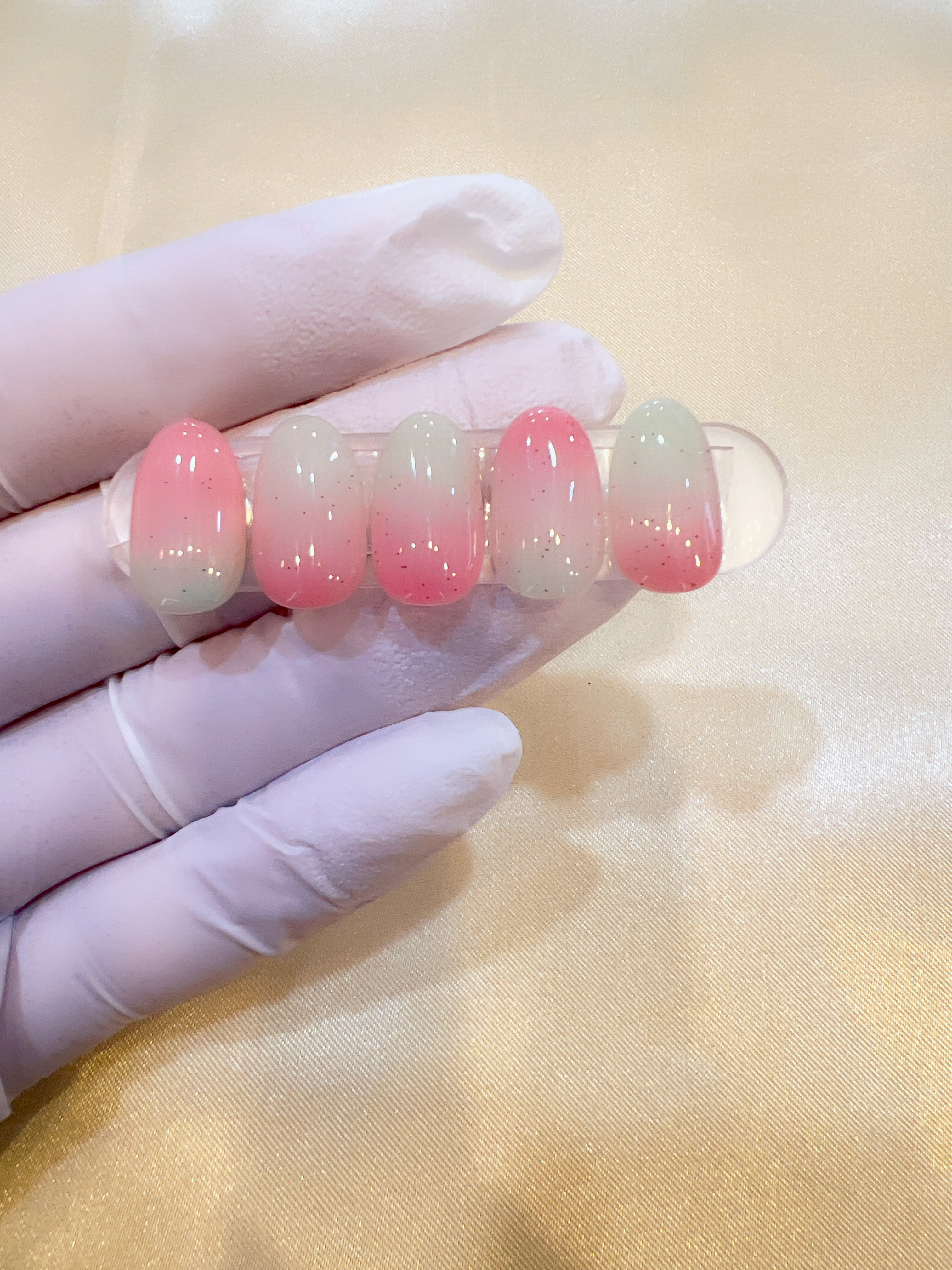 네일테라피 대표 이미지