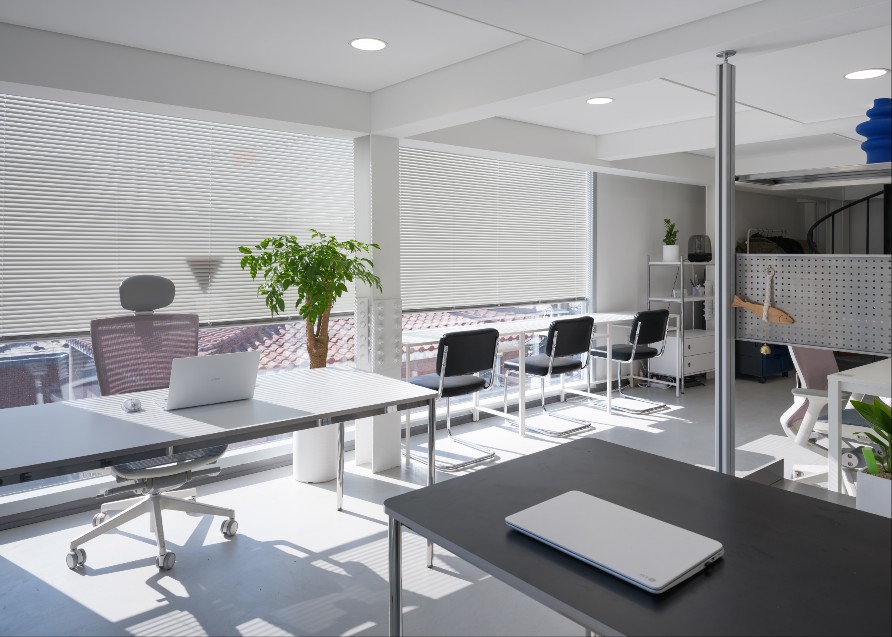 디엔트런스 대표 이미지