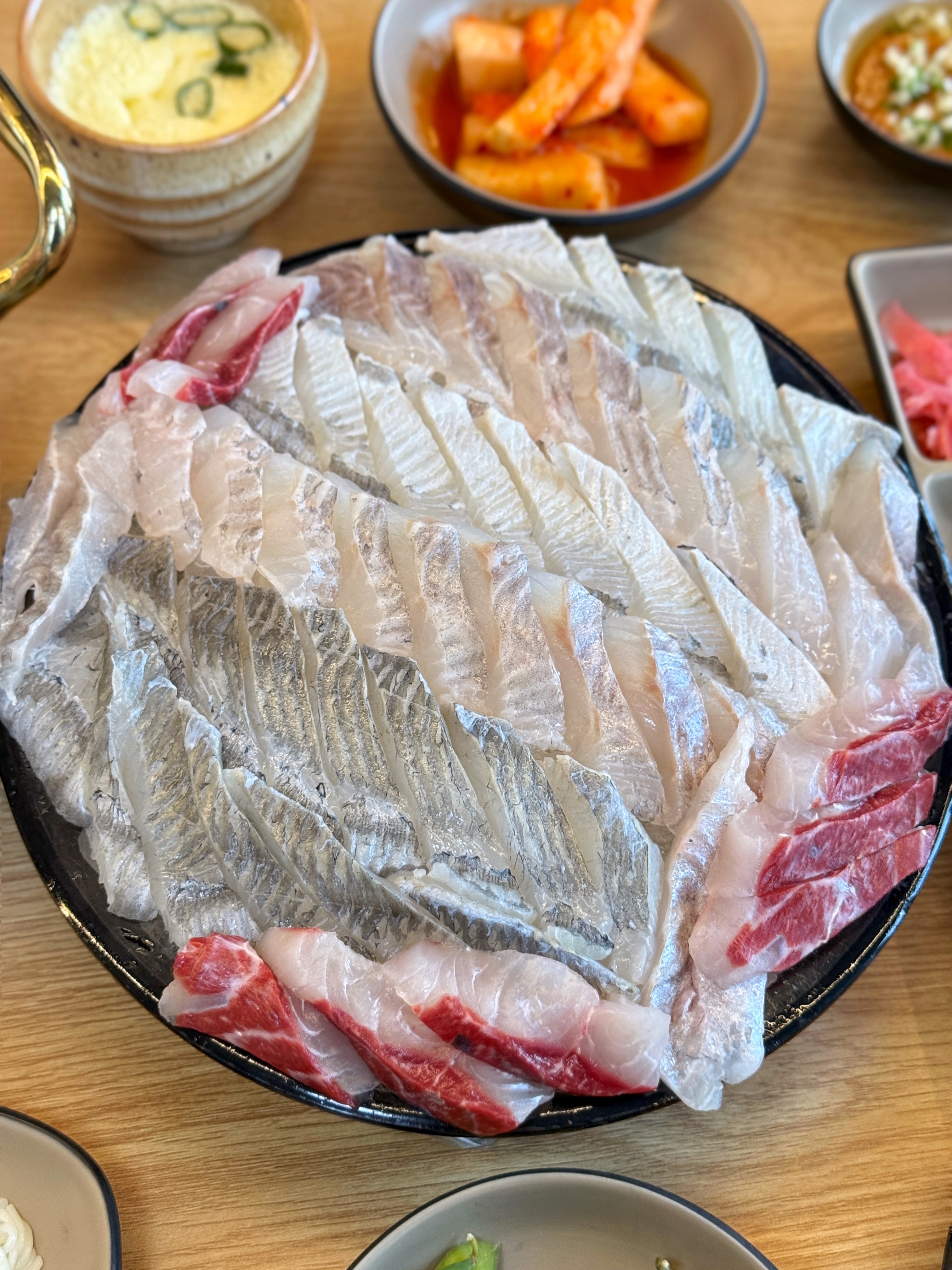 영종신선물회회전문점