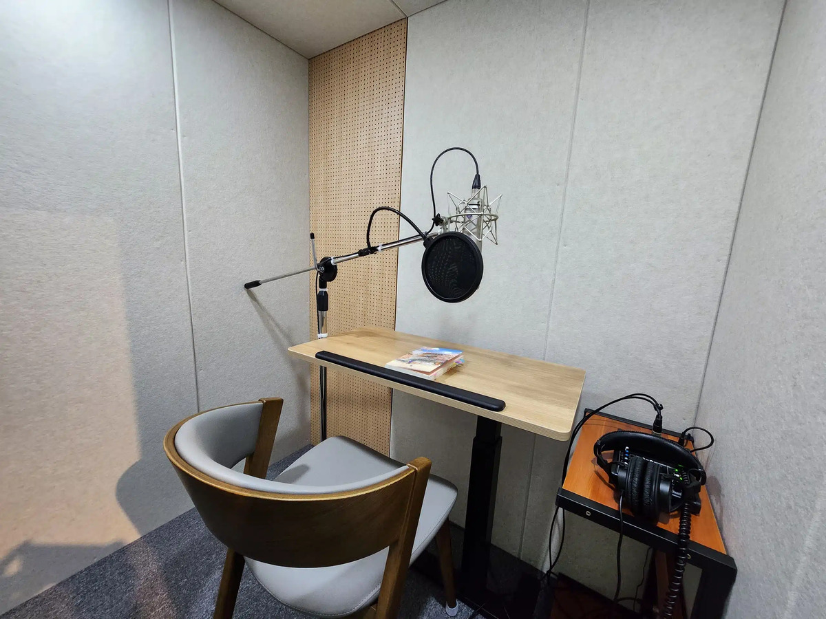 넥가이버 스튜디오 녹음실 이미지