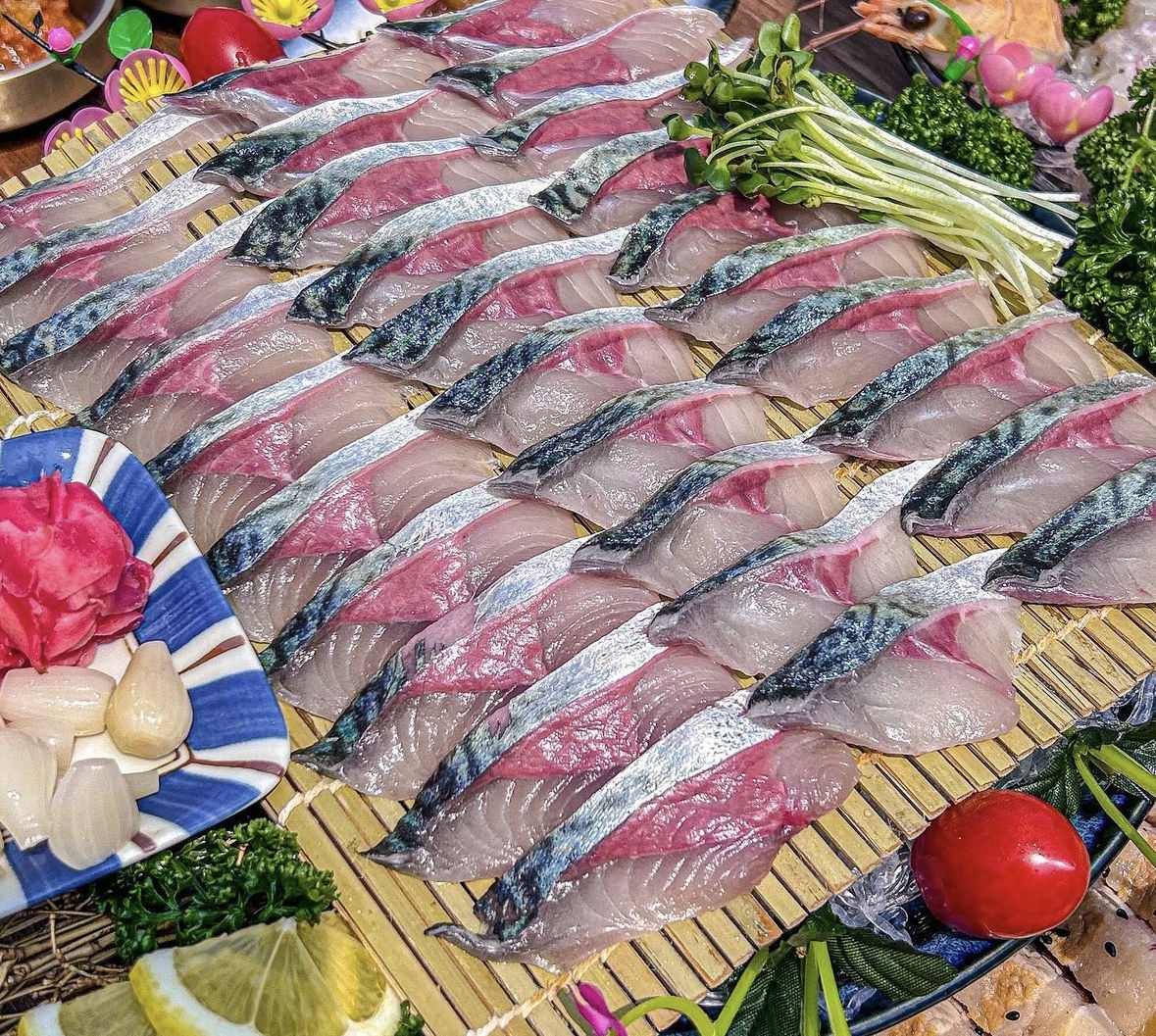 노도 고등어회 순살갈치조림