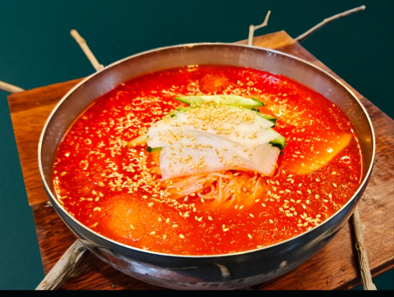 깍둑말이국수