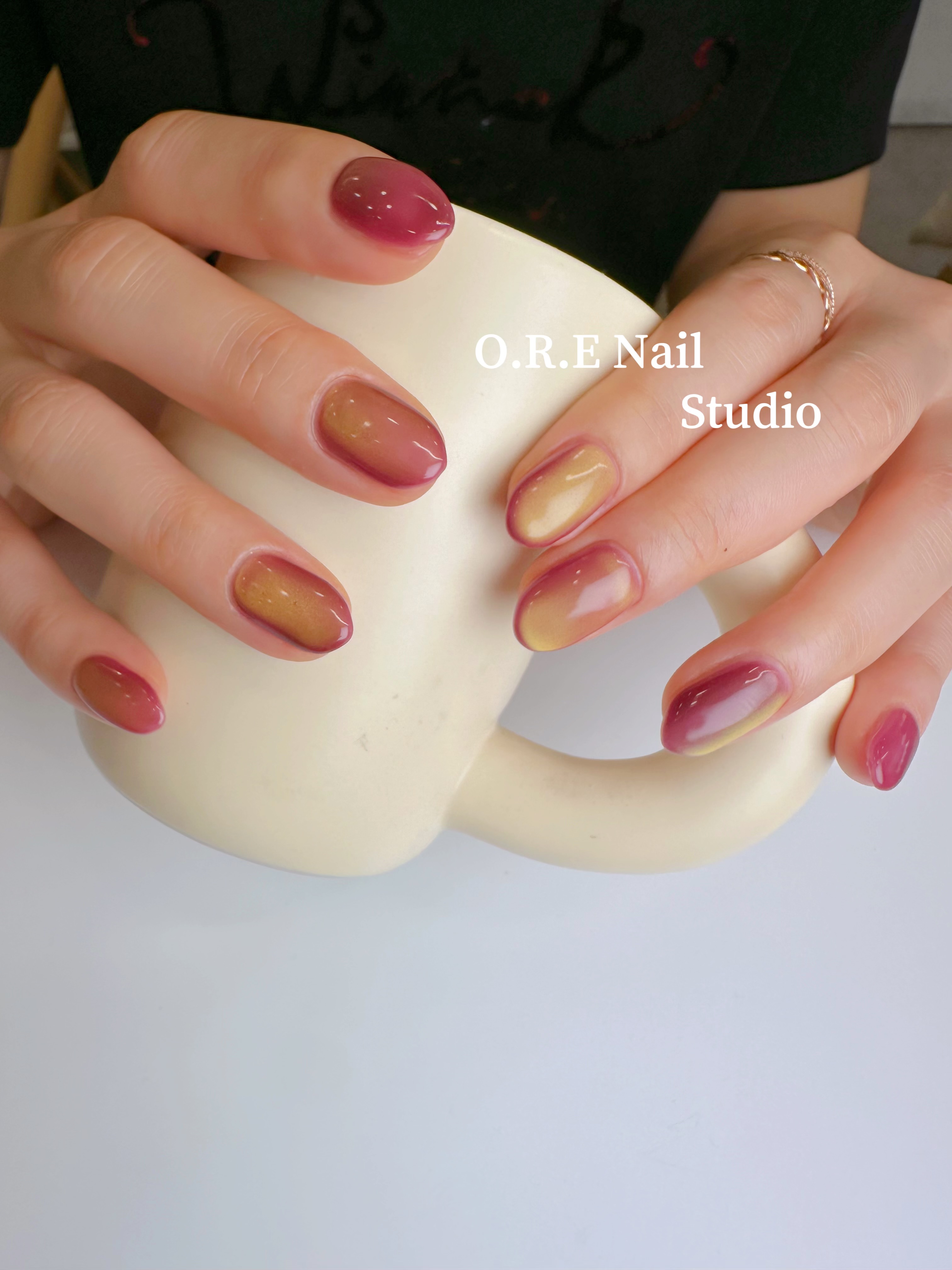 오레네일 스튜디오 길동점 내부 또는 관련 모습