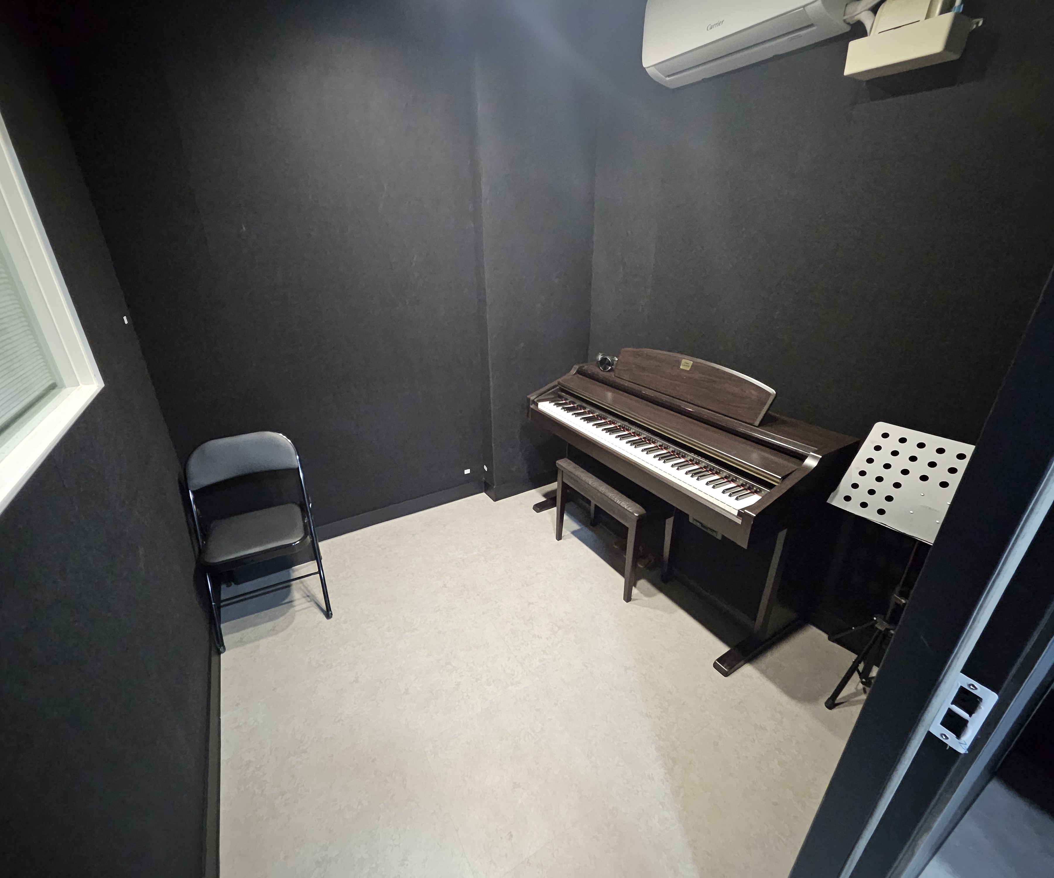 4번째 스튜디오 사진