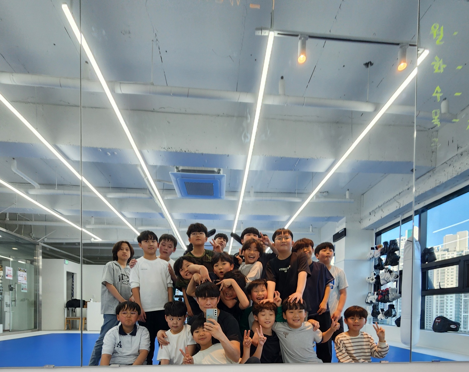 킥복싱 주짓수 레슬링 크로스핏 MMA마셜아티스트 체육관 내부 또는 관련 모습