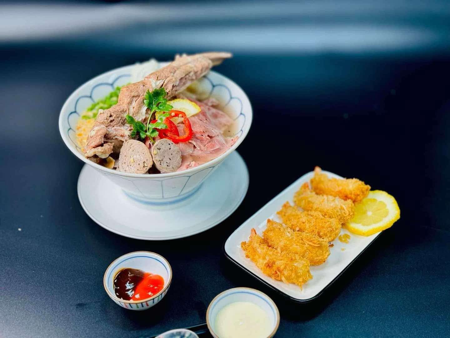 김유리쌀국수띠엔