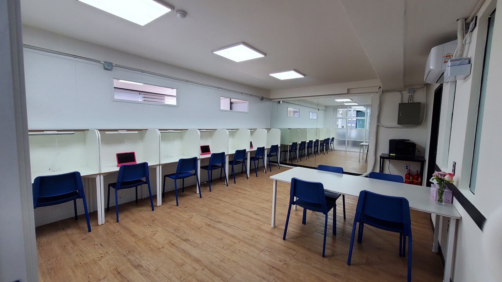 NVEC 원어민 성인 영어회화 센터 대표 이미지