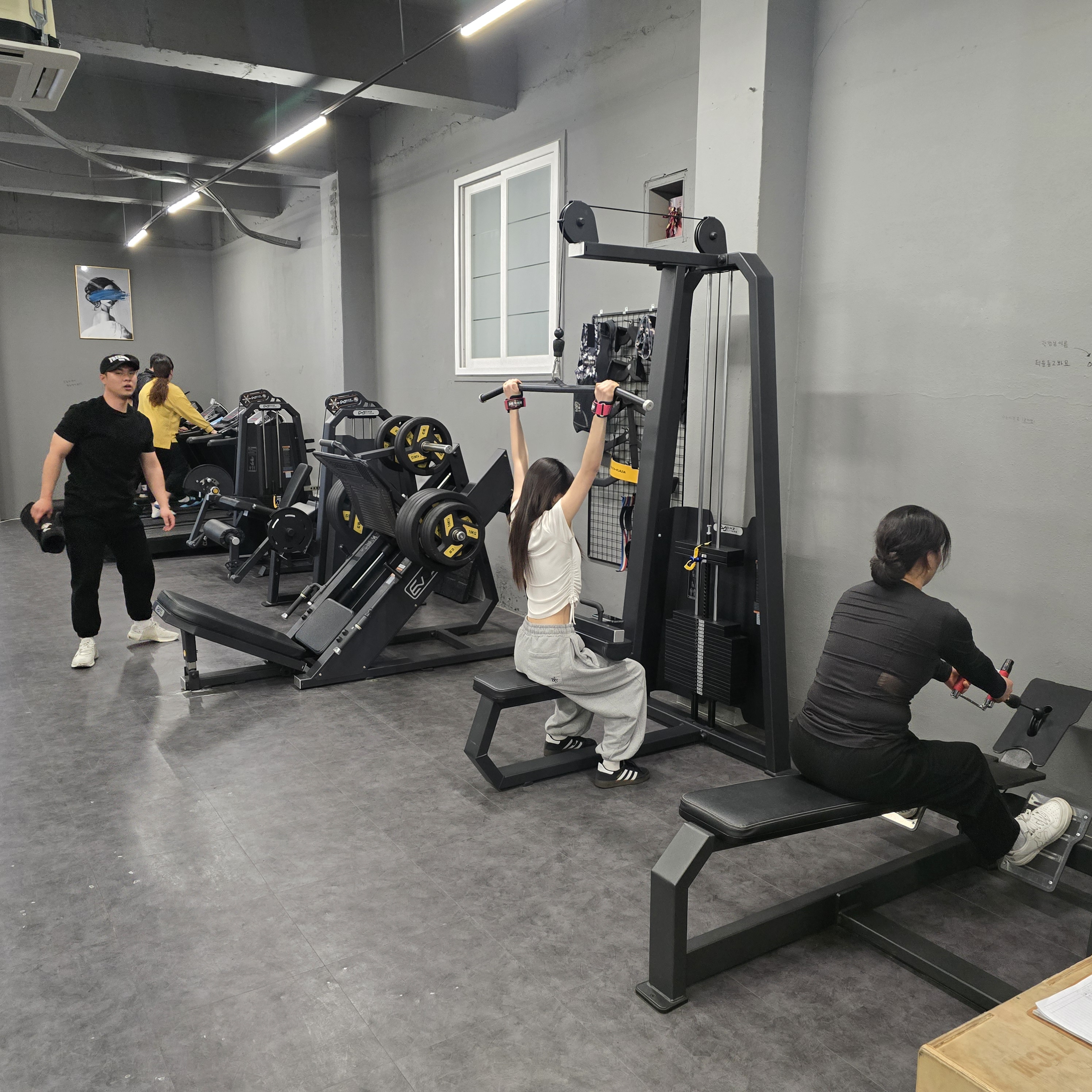 하드캐리짐 무제한PT 헬스장