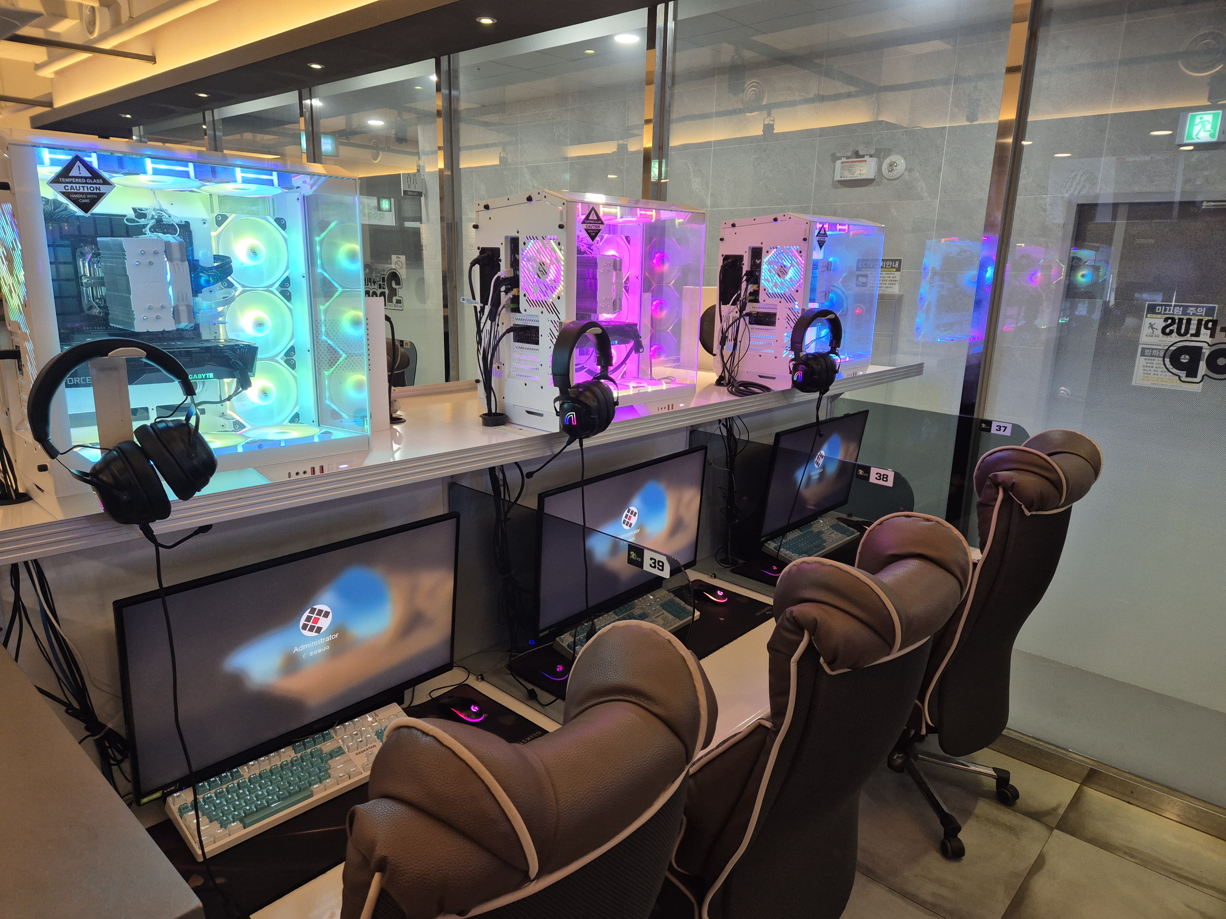 쓰리팝 PC방 에코시티점