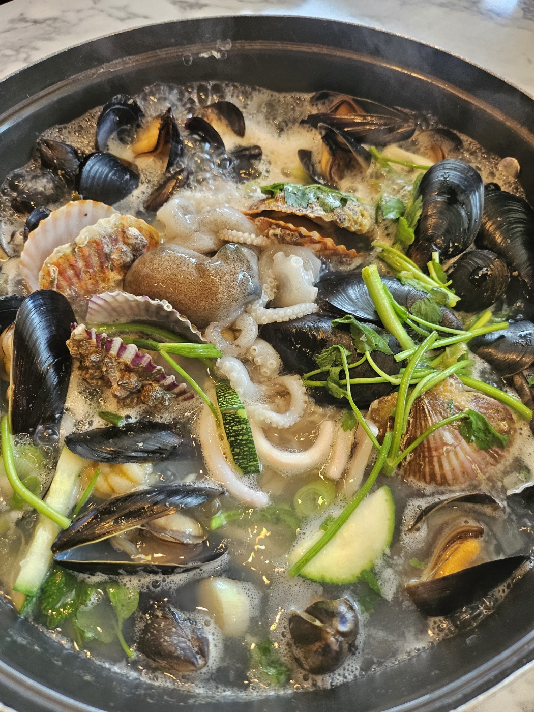 강촌찐해물칼국수