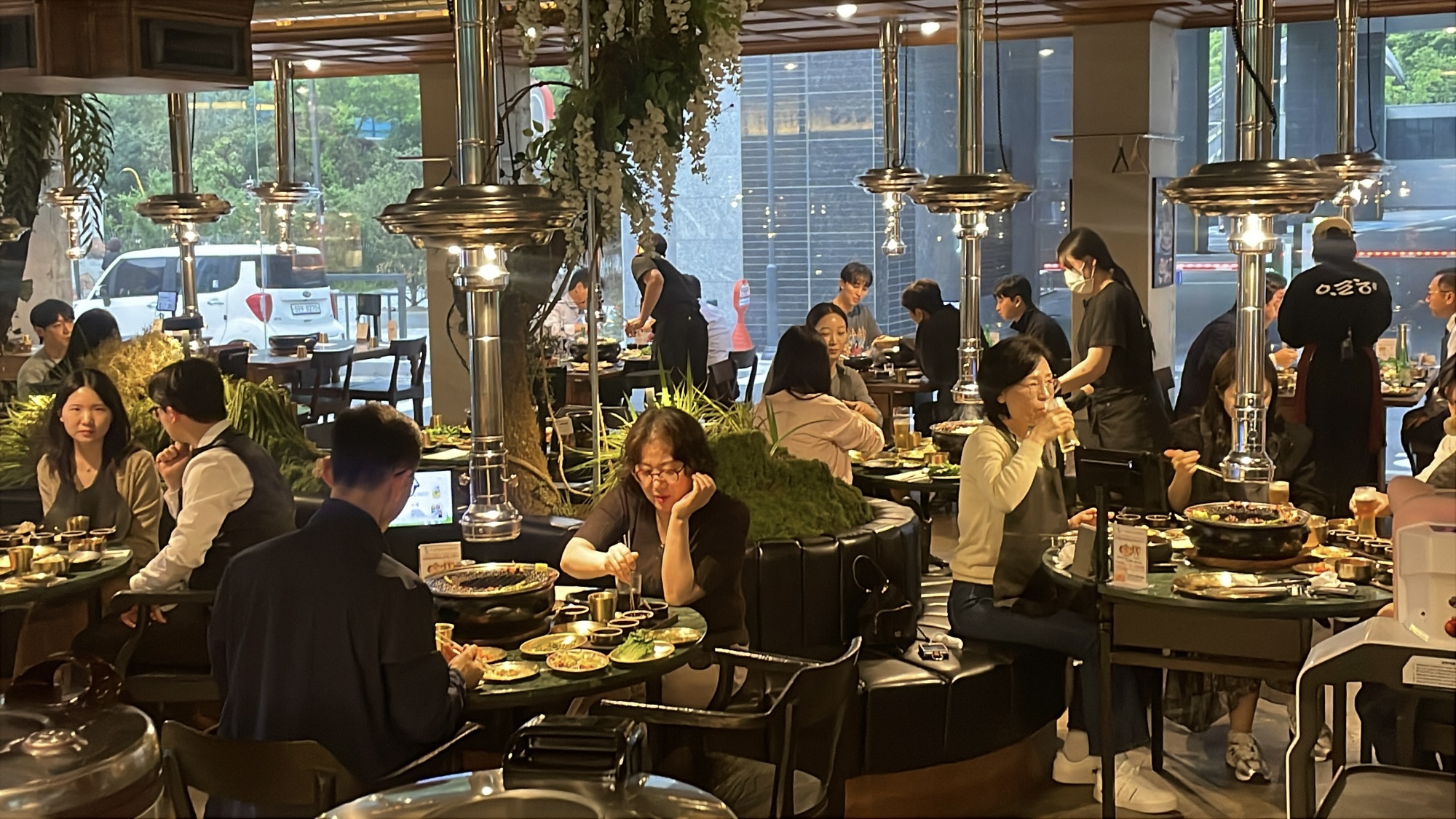 올히 상무점 내부 또는 관련 모습