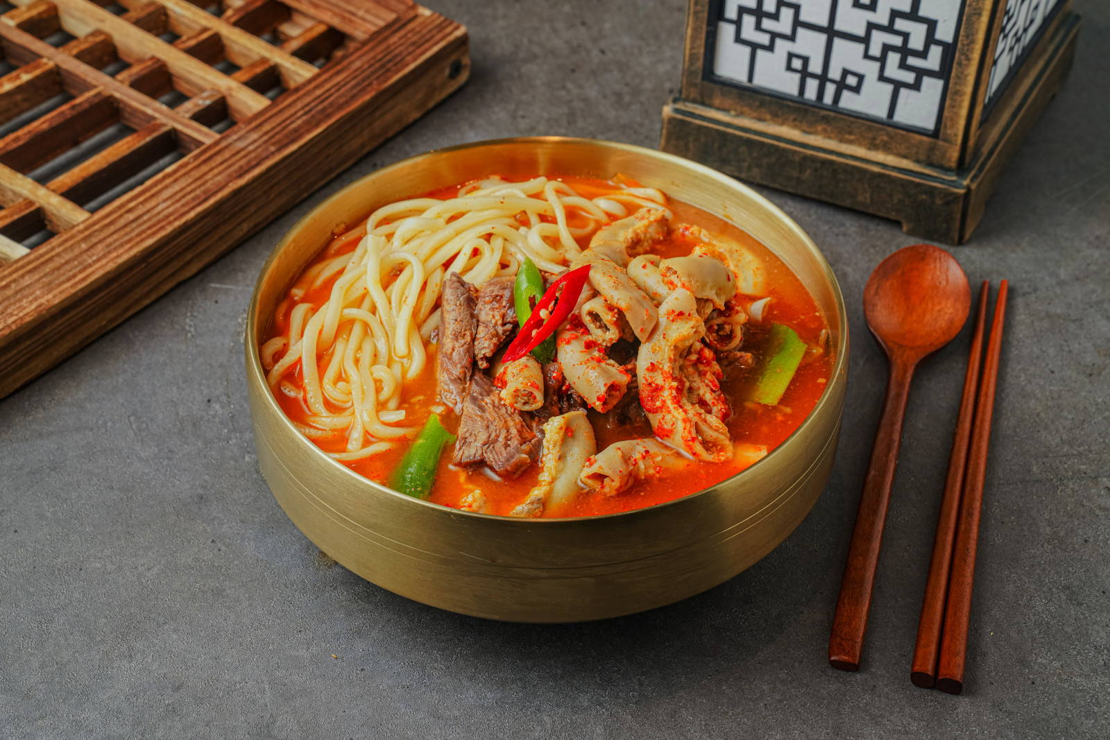 육곱탕면(밥반공기)