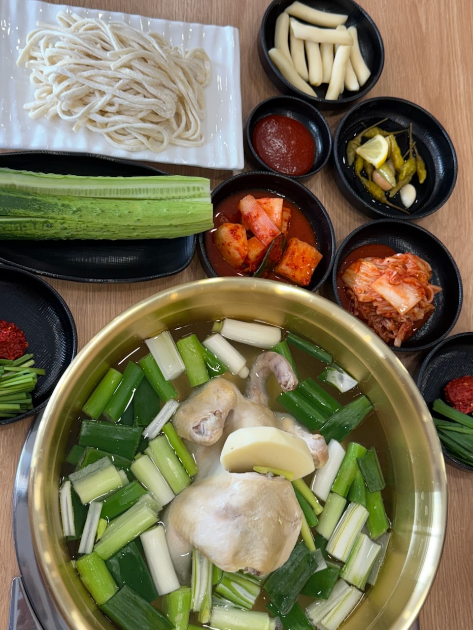 영종삼계탕한마리칼국수