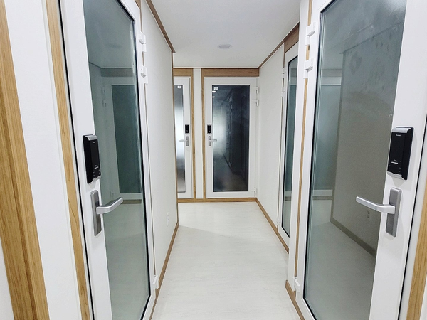 1번째 스튜디오 사진