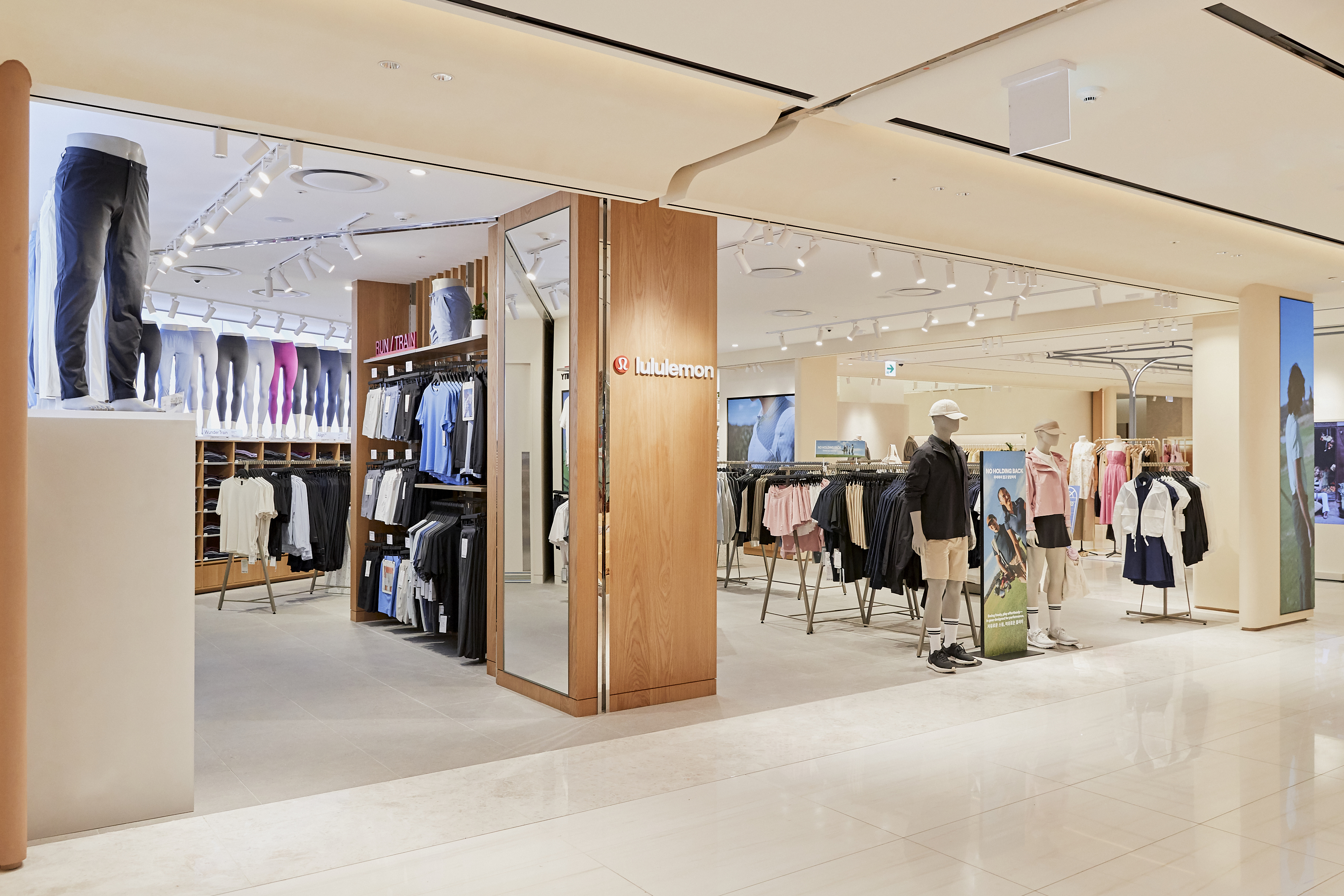 룰루레몬 신세계백화점 본점 스토어 대표 이미지