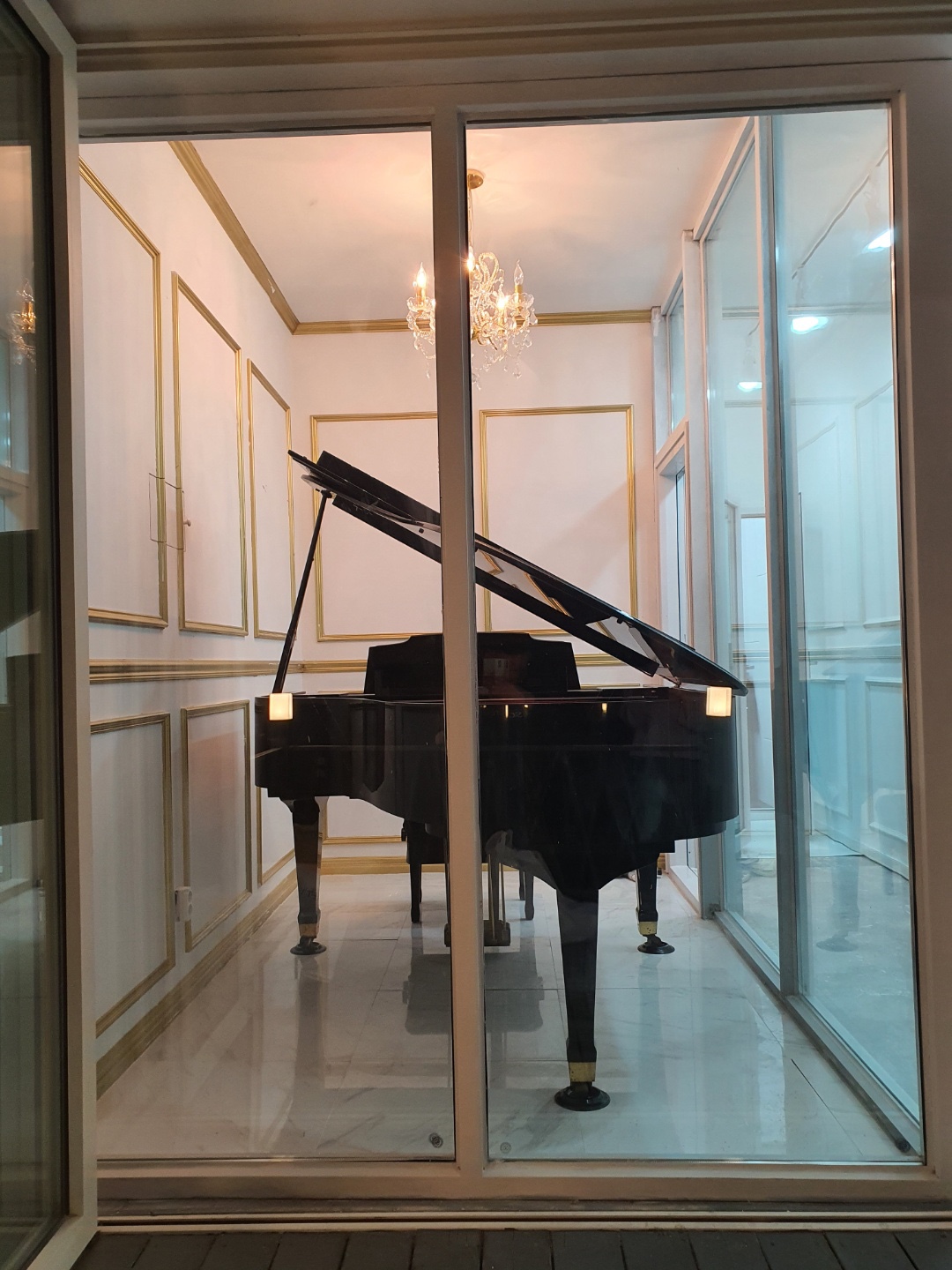 1번째 스튜디오 사진