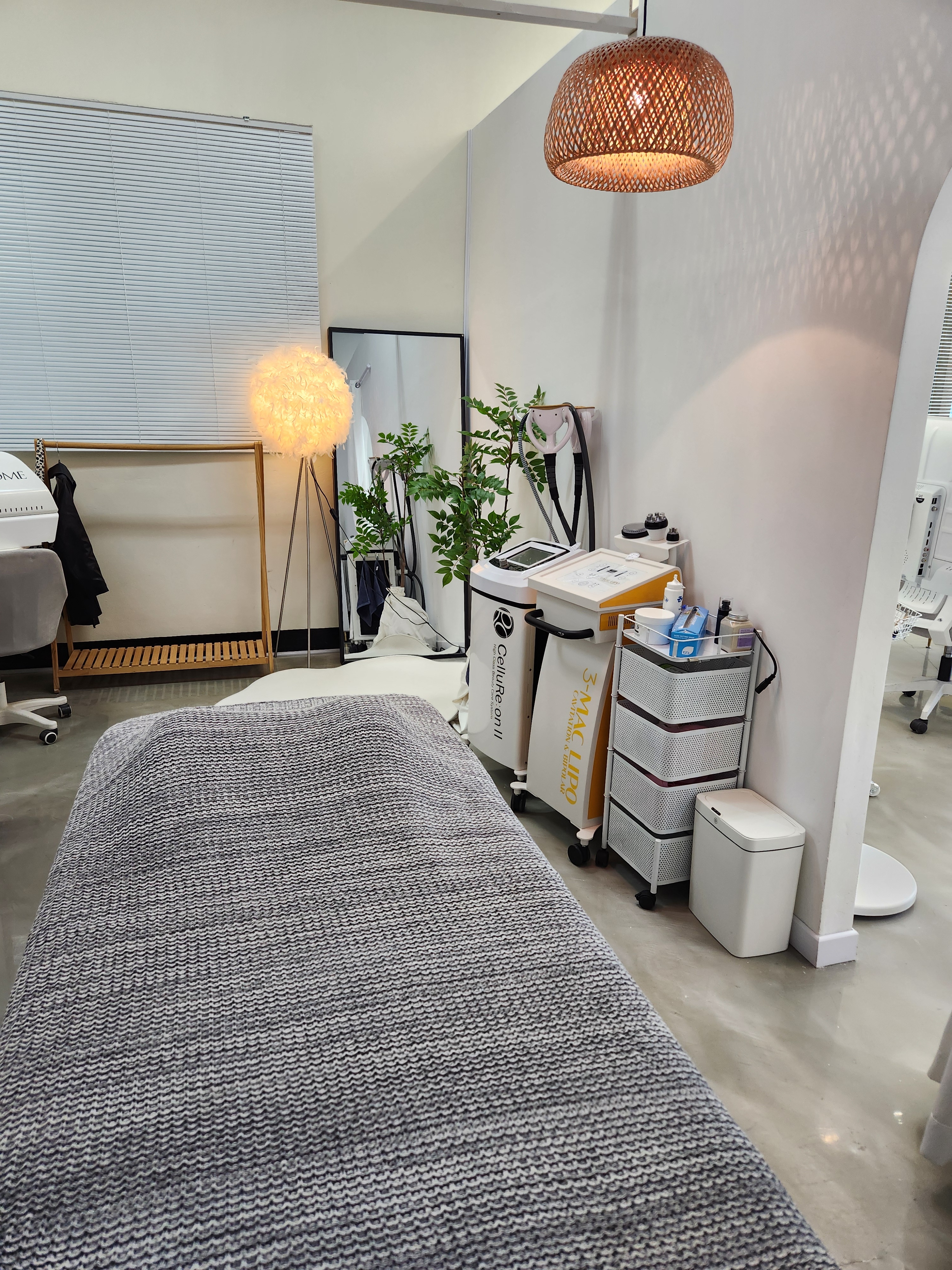 블링네일앤바디 대표 이미지