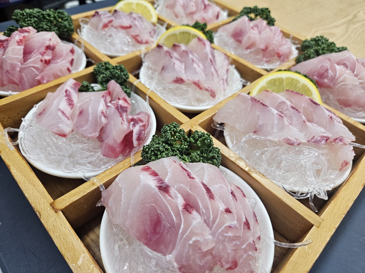 풍암동 제철회&계절음식 중앙회센타