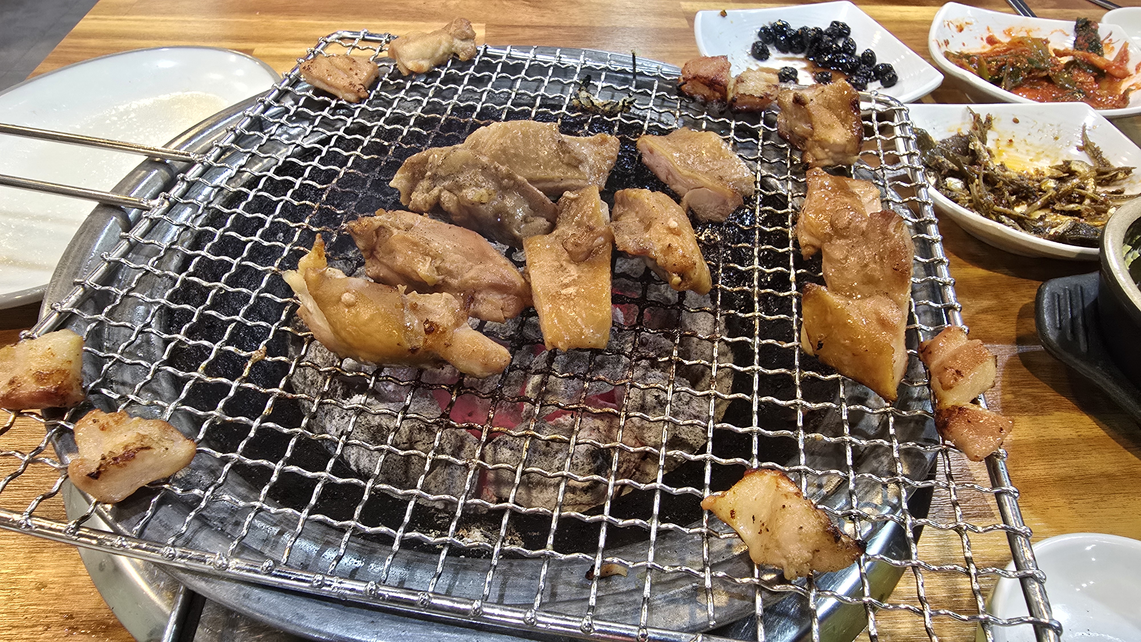 딱이야숯불닭갈비 오산역점