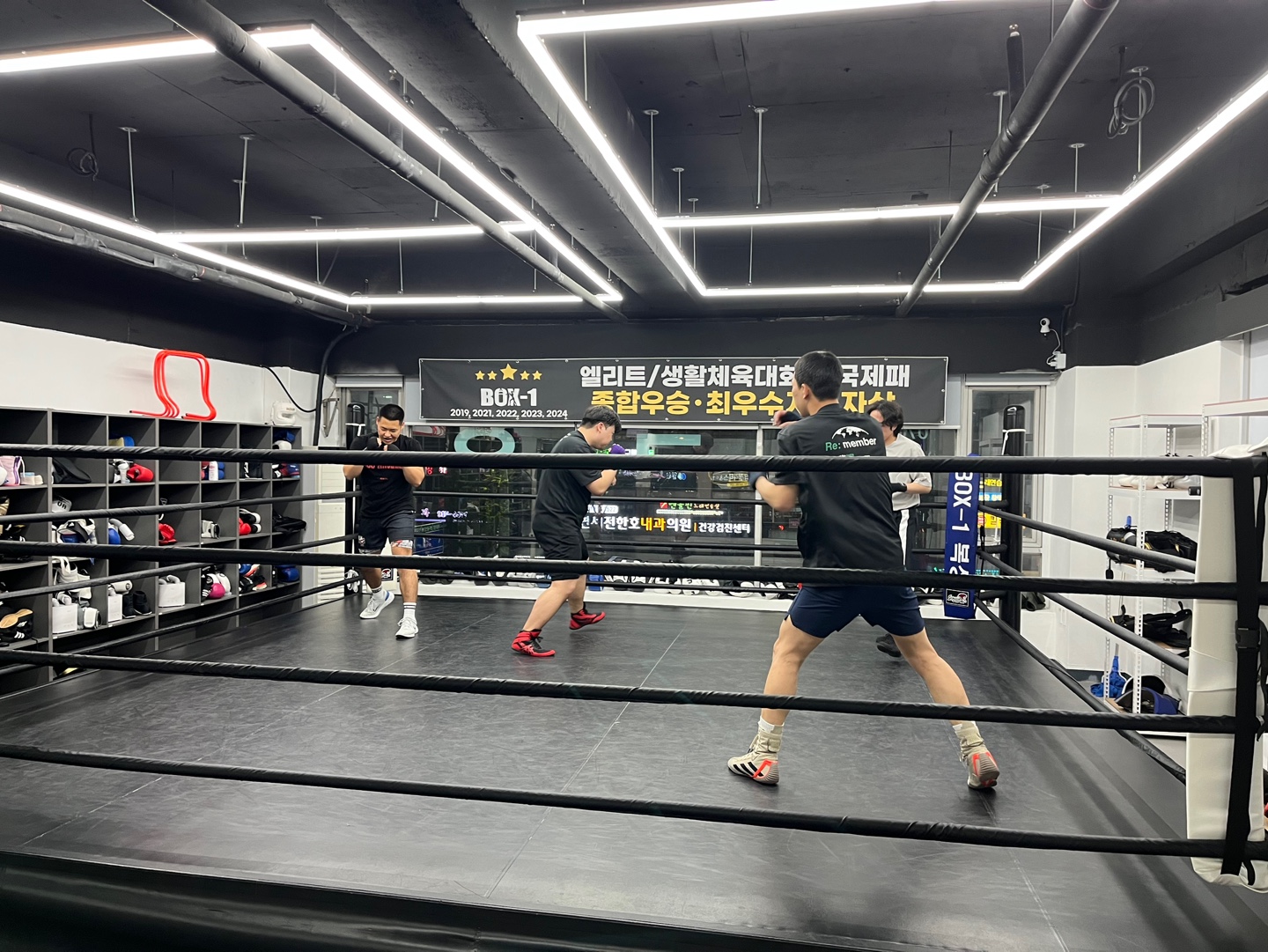 경기도 고양시 일산서구 복싱체육관 일산 Box-1 대화 내부 모습 4