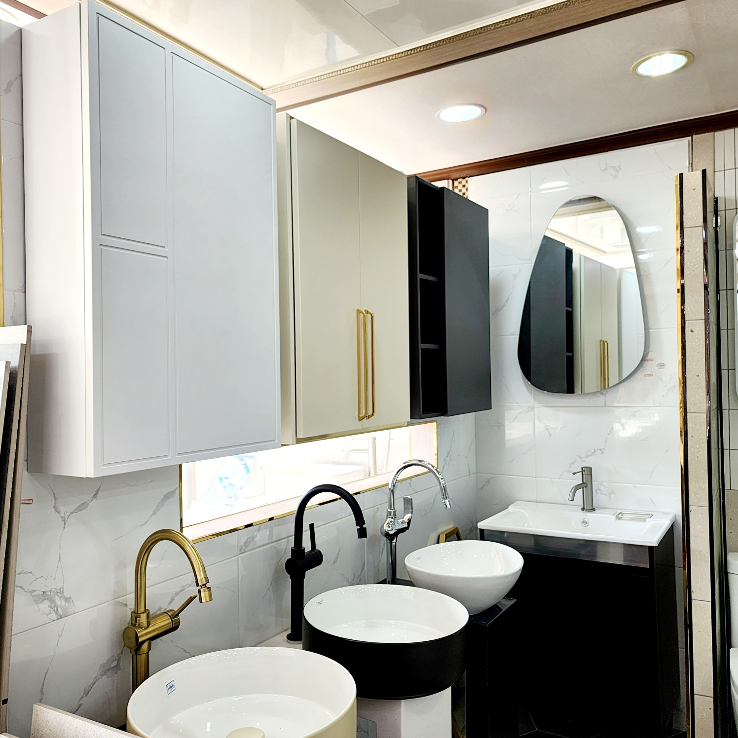 밀란욕실 대표 이미지