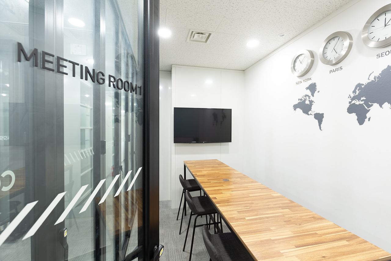 카페24 공유오피스 비상주 회의실 강의장 스튜디오 성수 대표 이미지