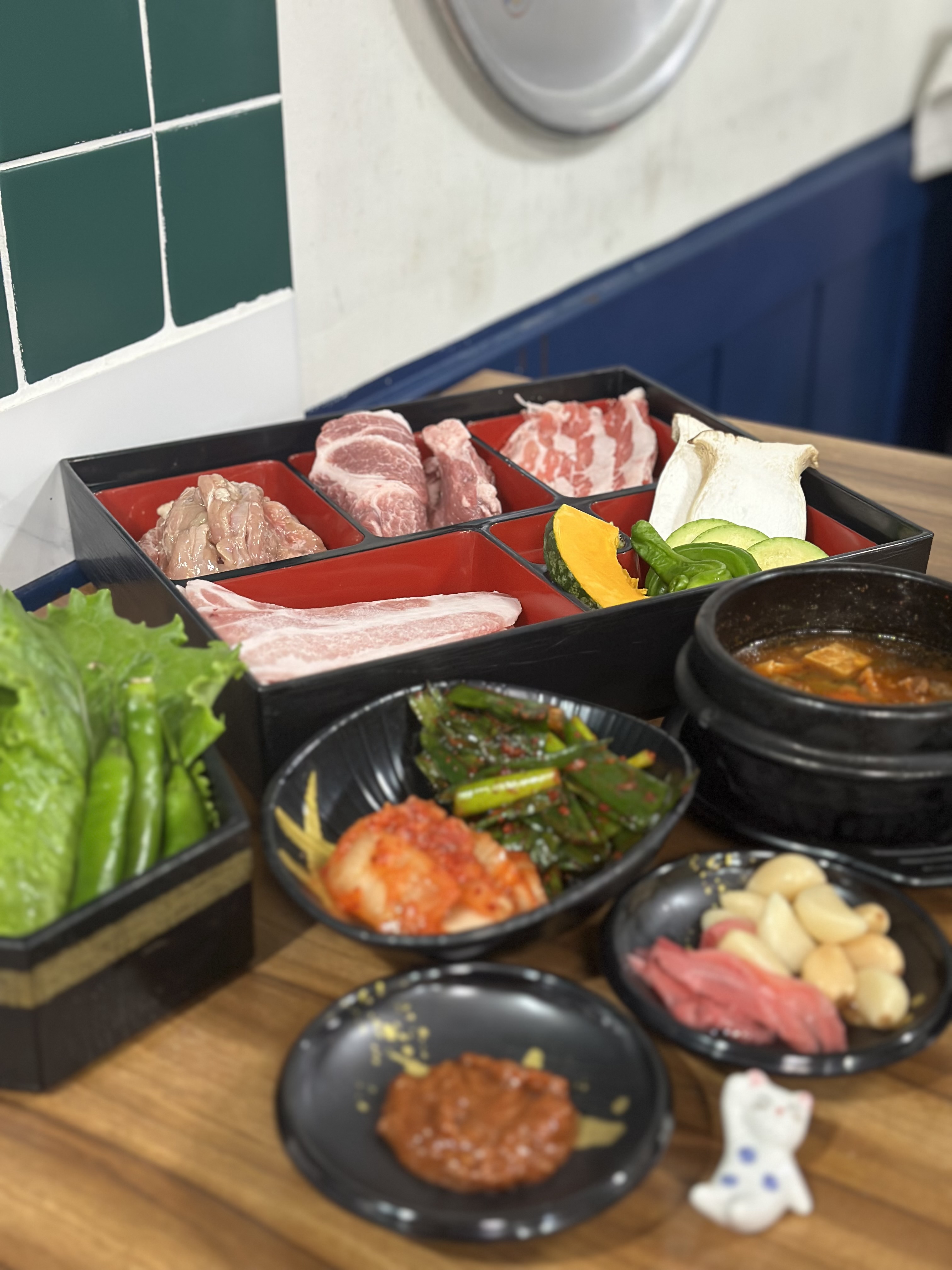 뒷골목냉삼