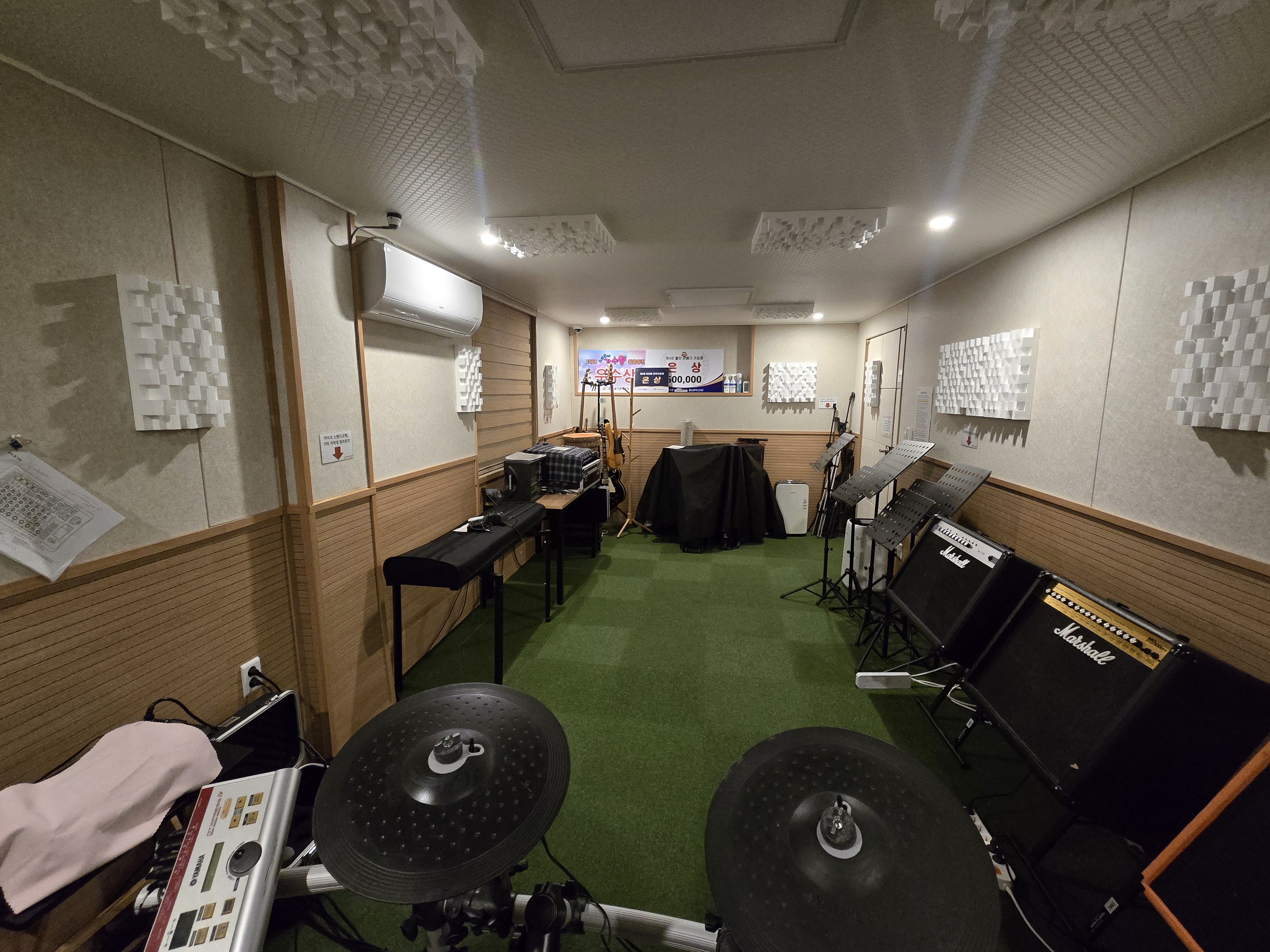 4번째 스튜디오 사진