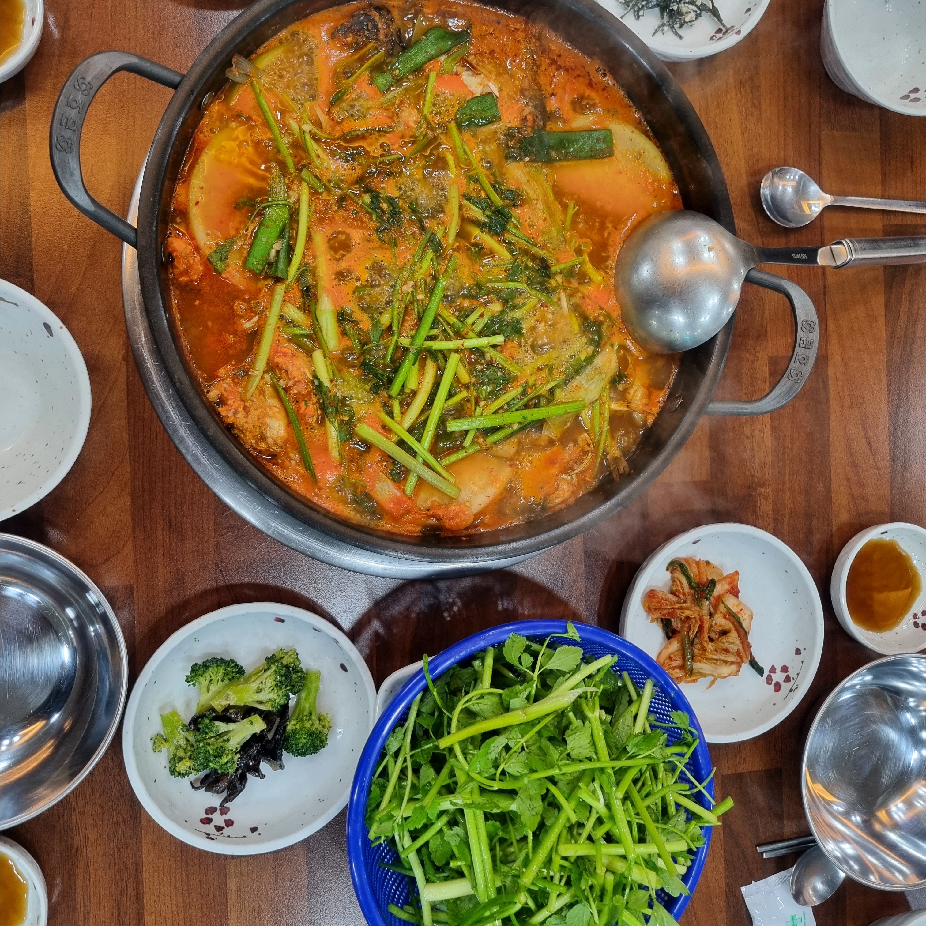 강촌민물매운탕어탕