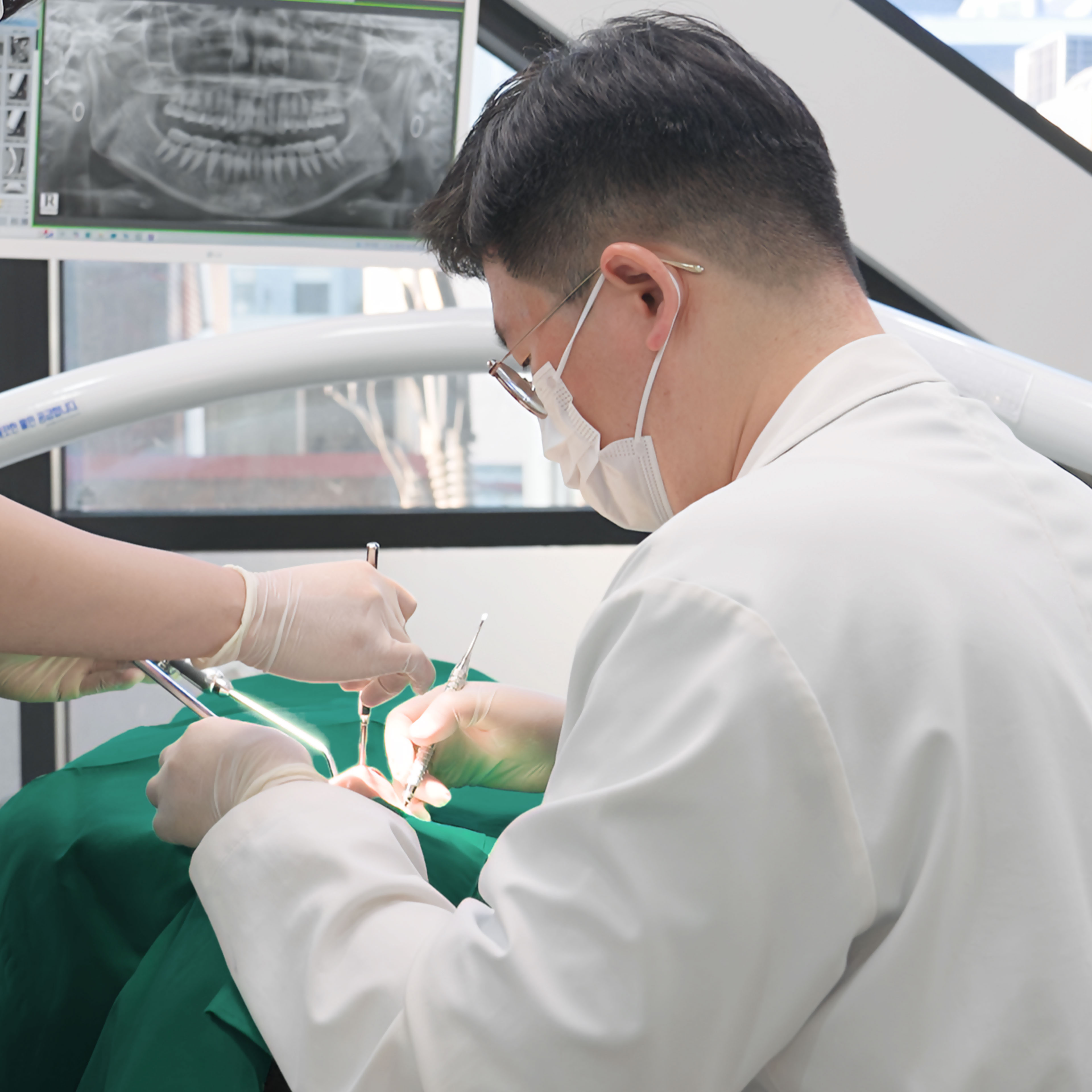 제우스치과의원 대표 이미지