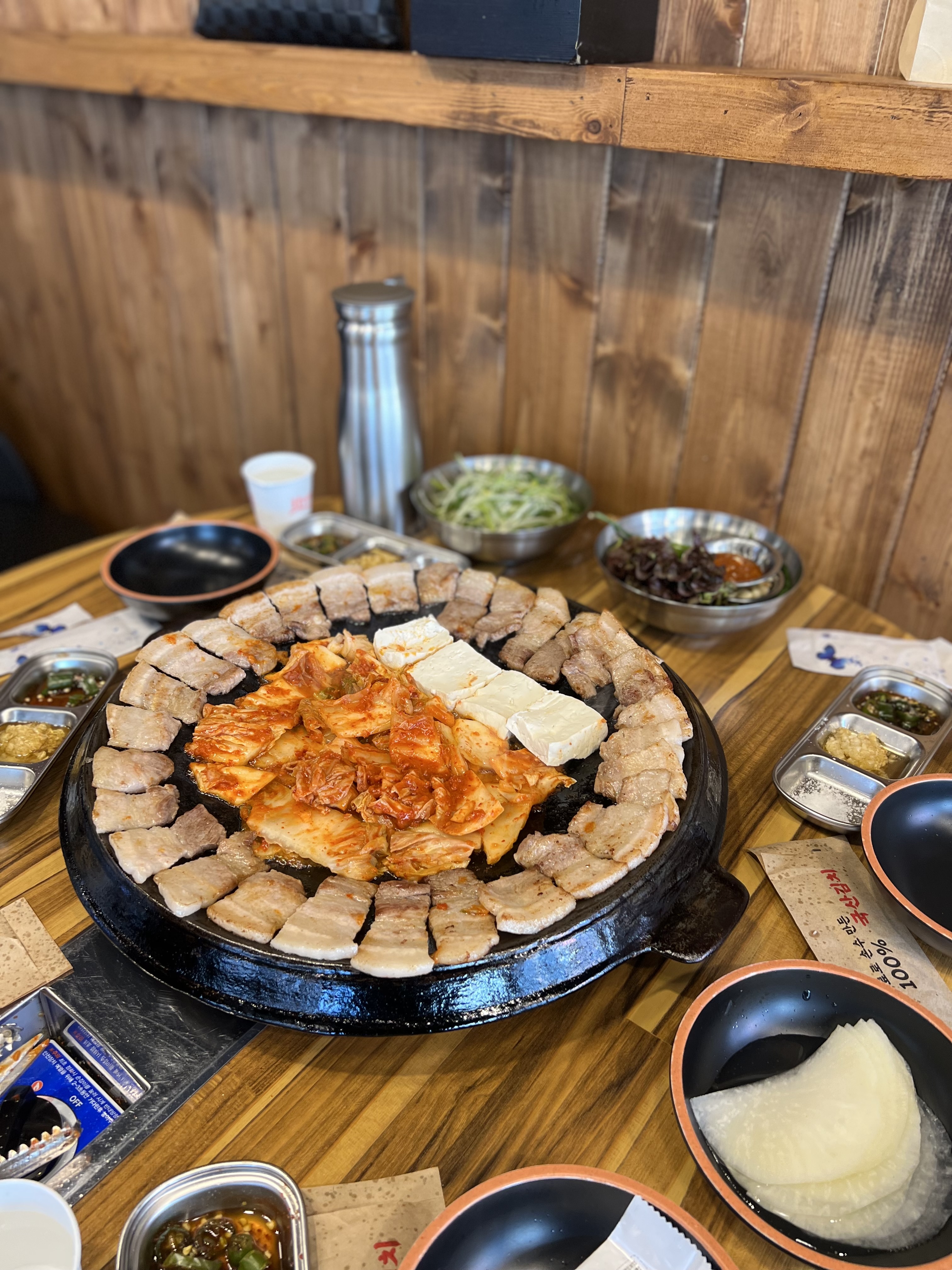 무쇠김치삼겹 광안점