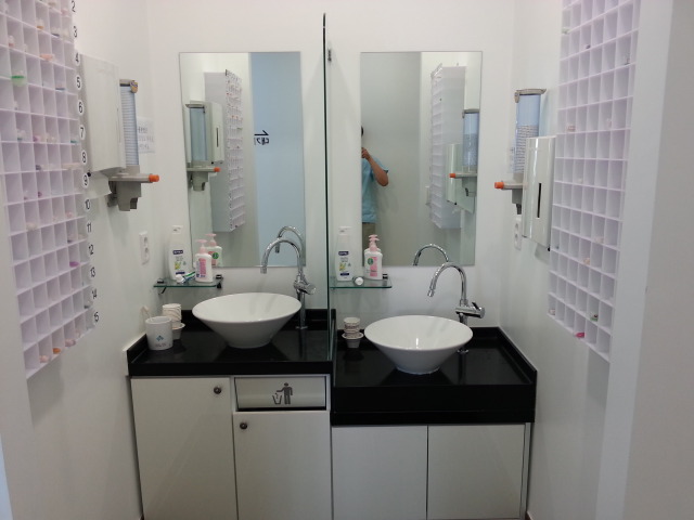 유엔아이치과 대표 이미지