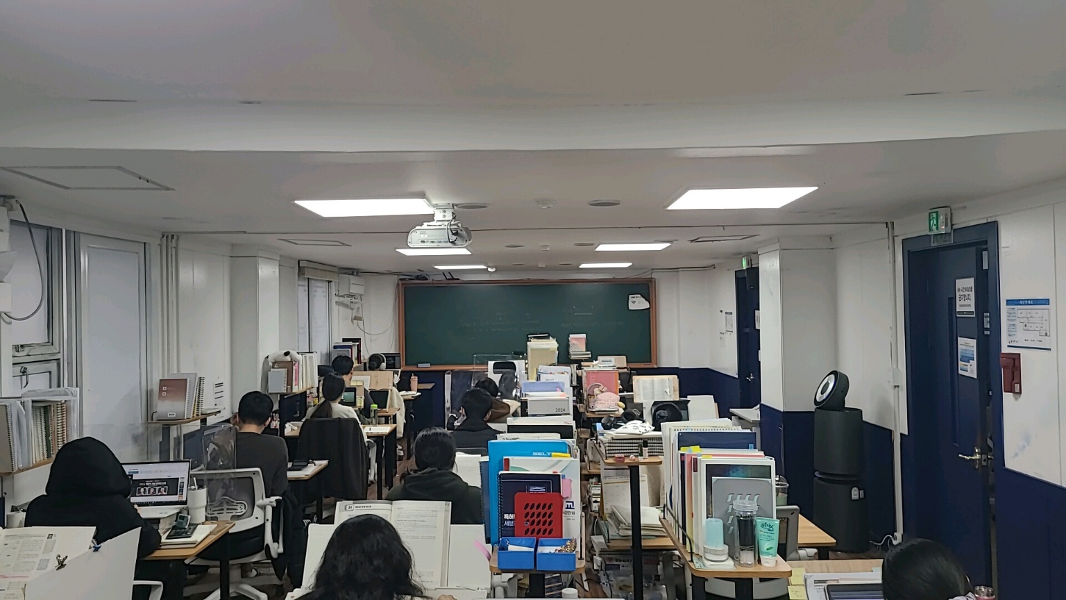 영독사 본관학원