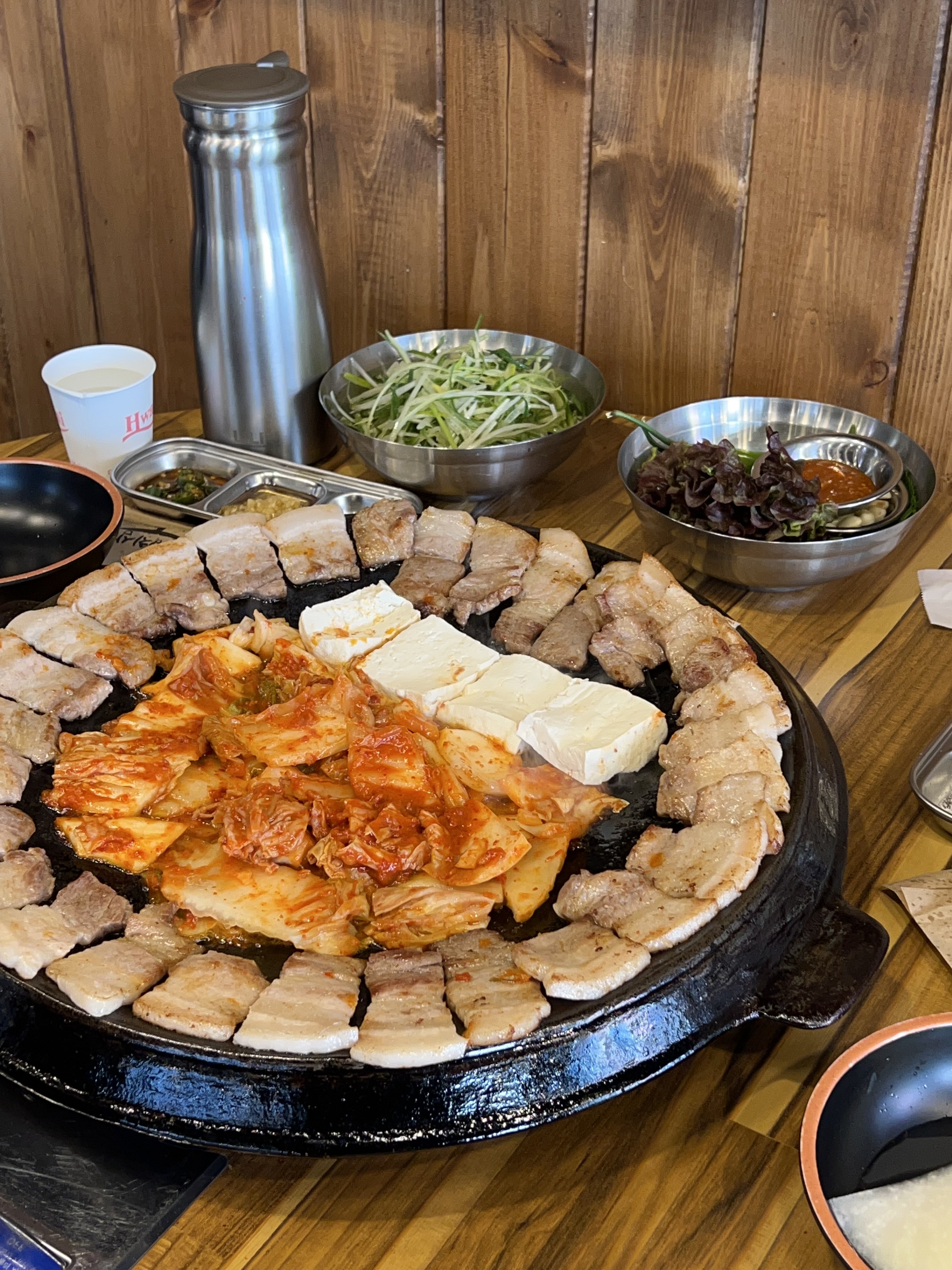 무쇠김치삼겹 광안점