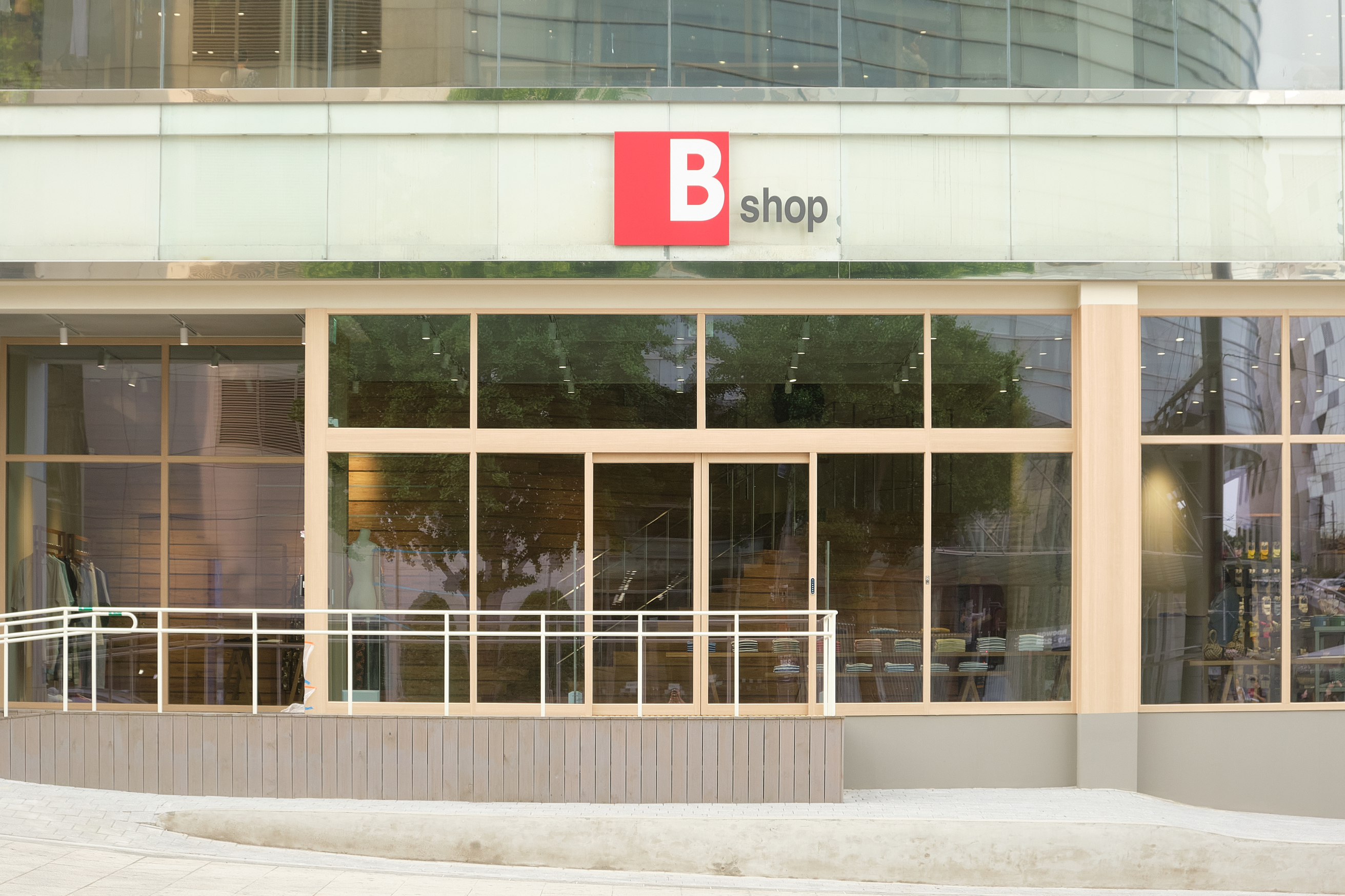 Bshop 漢南フラッグシップ