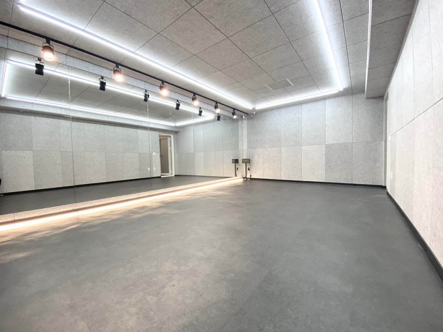 1번째 스튜디오 사진