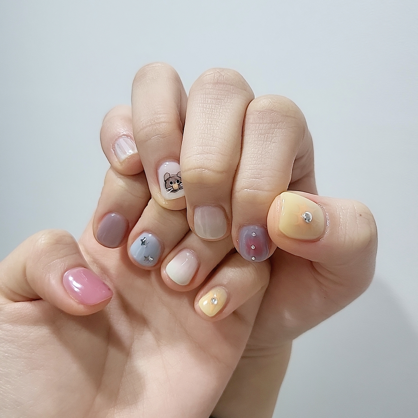 레인보우네일 대표 이미지