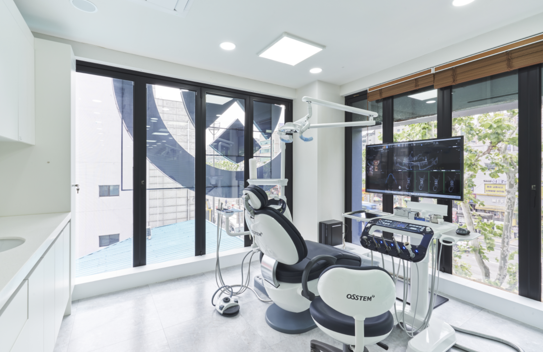 연세세브란스치과의원 봉천 대표 이미지