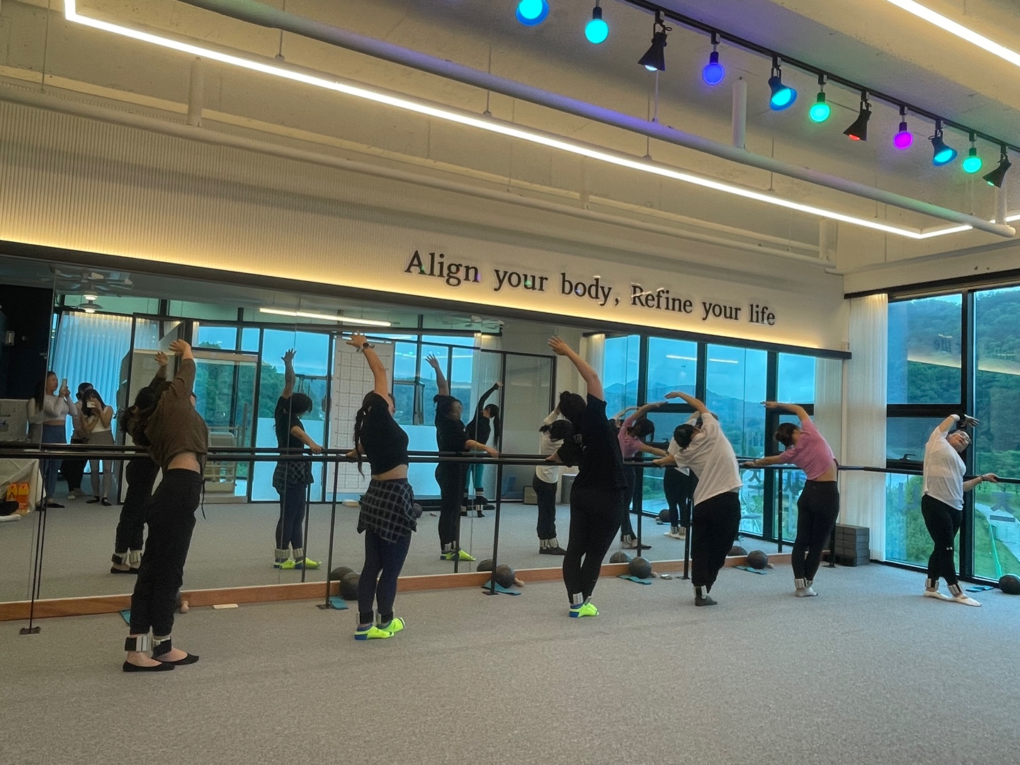 스튜디오얼라인 대표 이미지