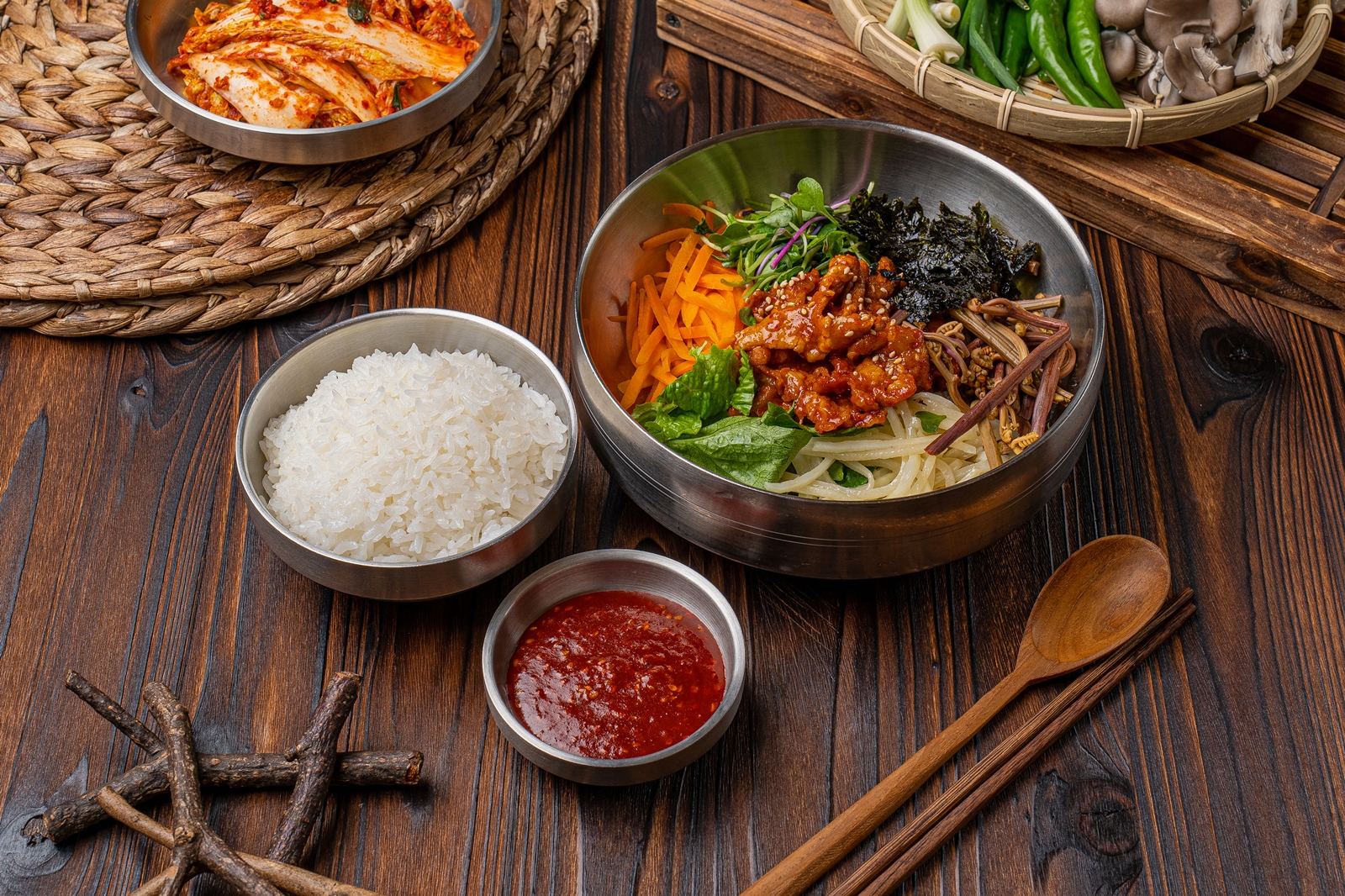 석촌칼국수보리밥 길동점