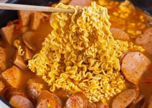 현주네숯불갈비&우렁이쌈밥