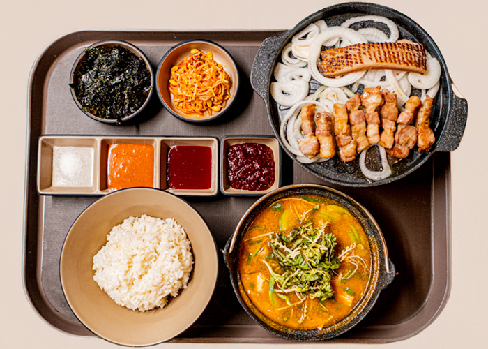 돼봉삼겹살 신논현점