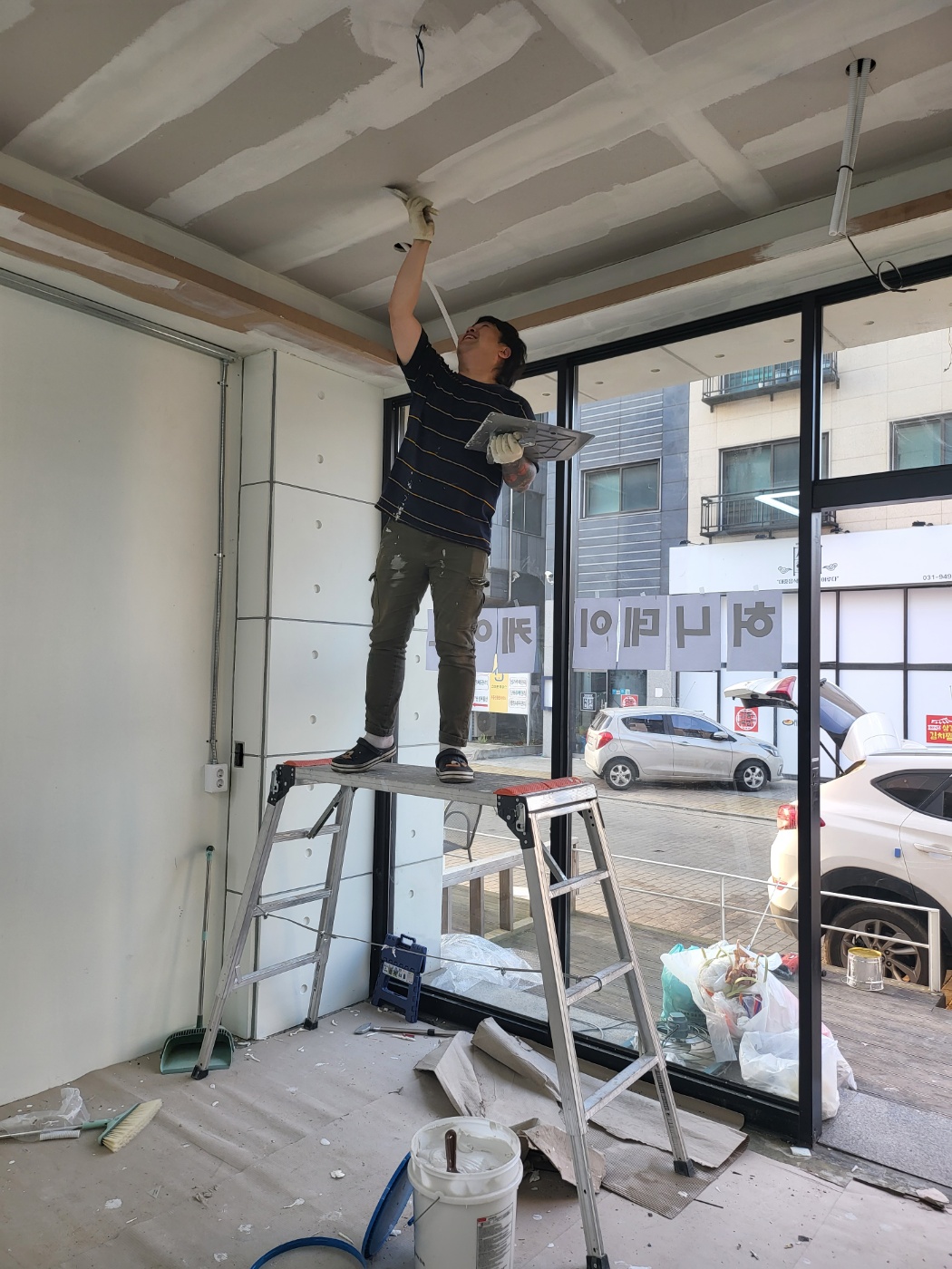 화이트페인트 대표 이미지