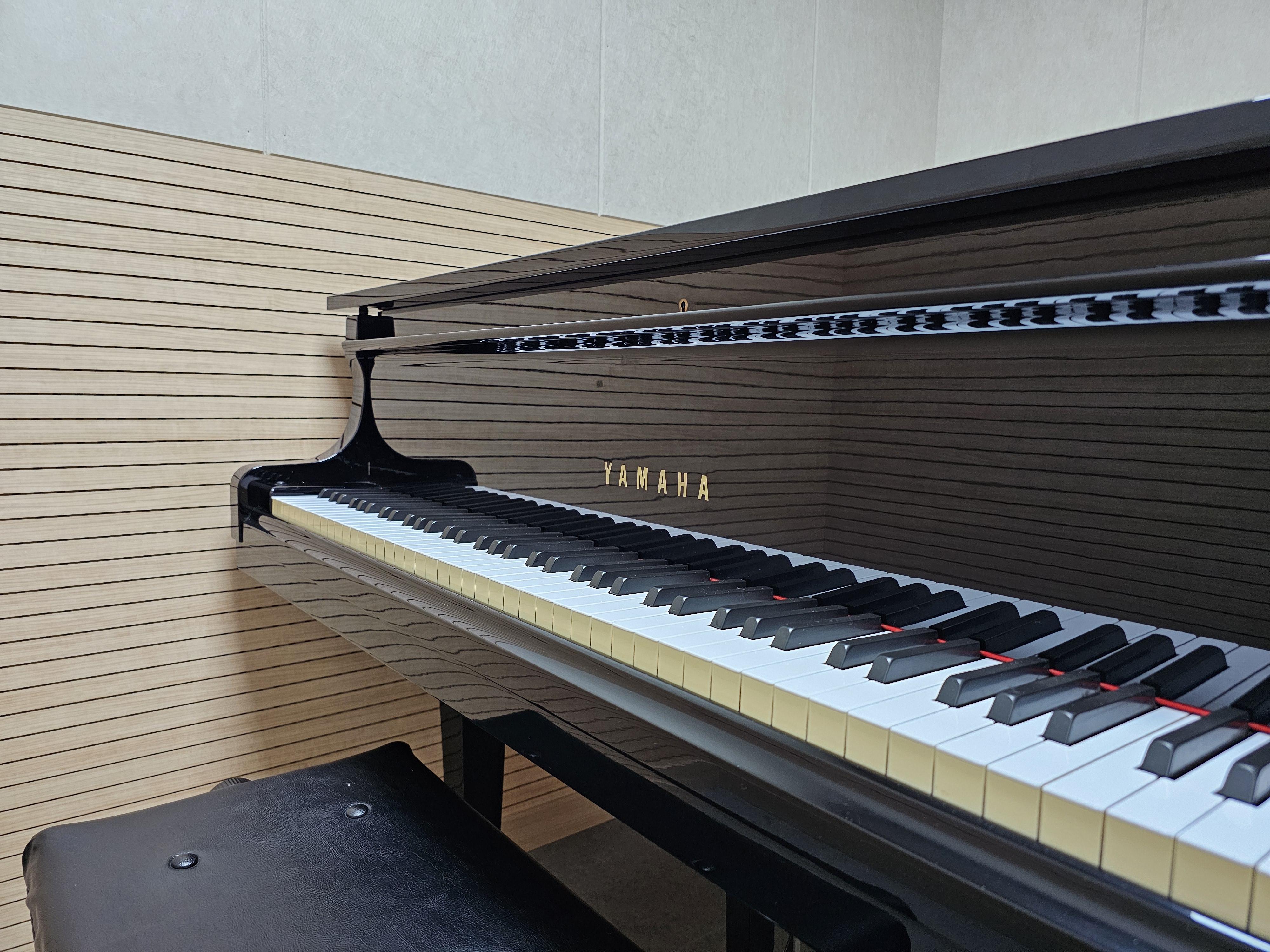 4번째 스튜디오 사진