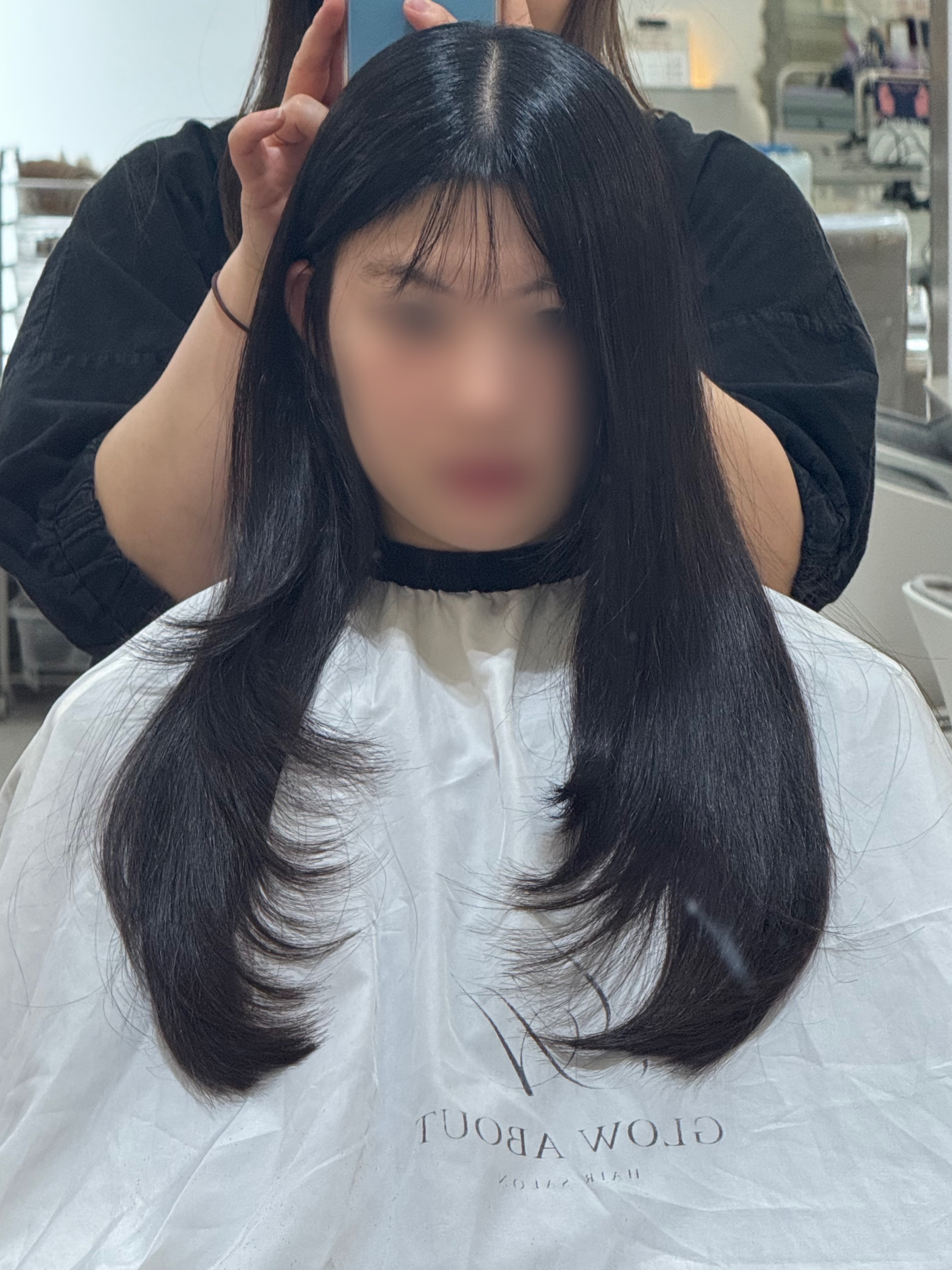 글로우어바웃 내부 또는 관련 모습