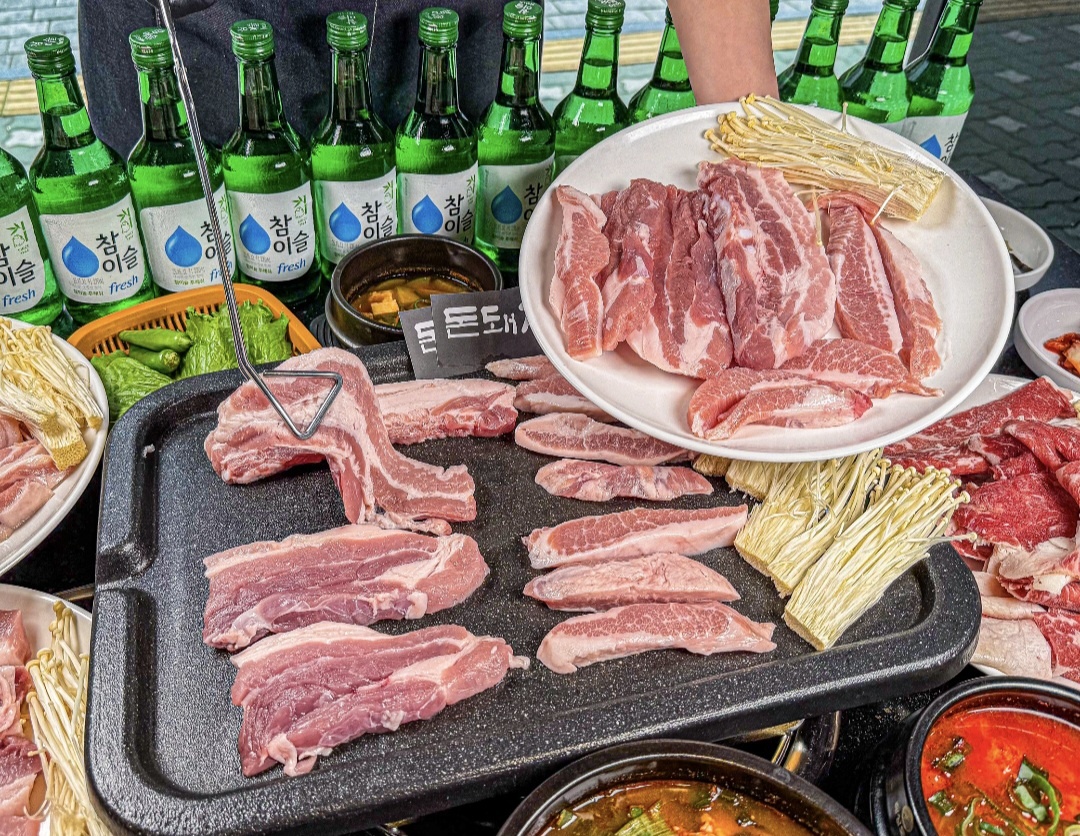 돈돼지 주안본점 내부 또는 관련 모습