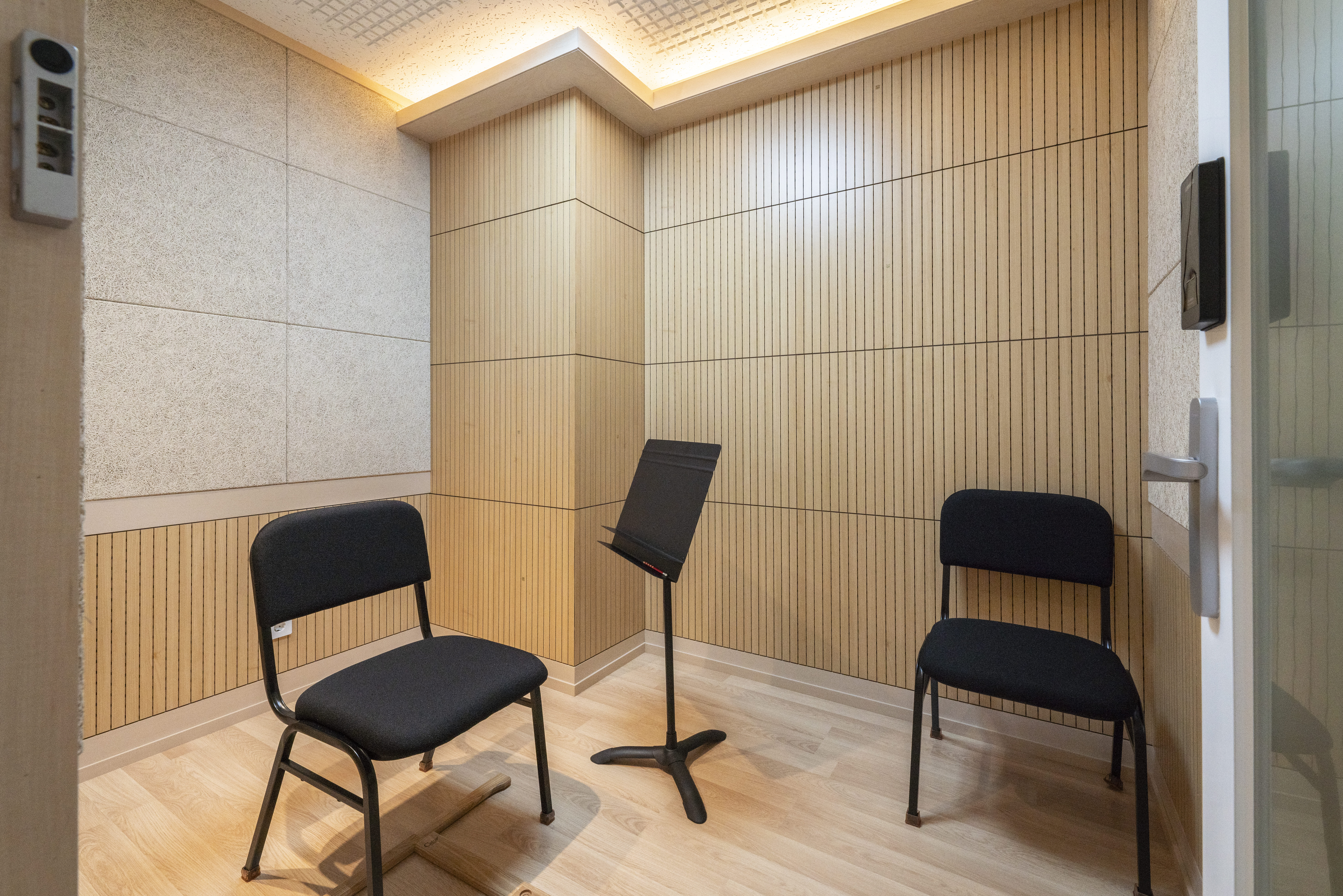 3번째 스튜디오 사진