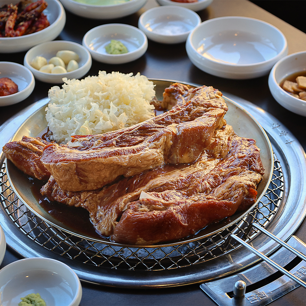 본가숯불돼지갈비 수성못점