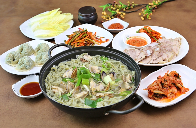 뽕이네 뽕잎 손칼국수